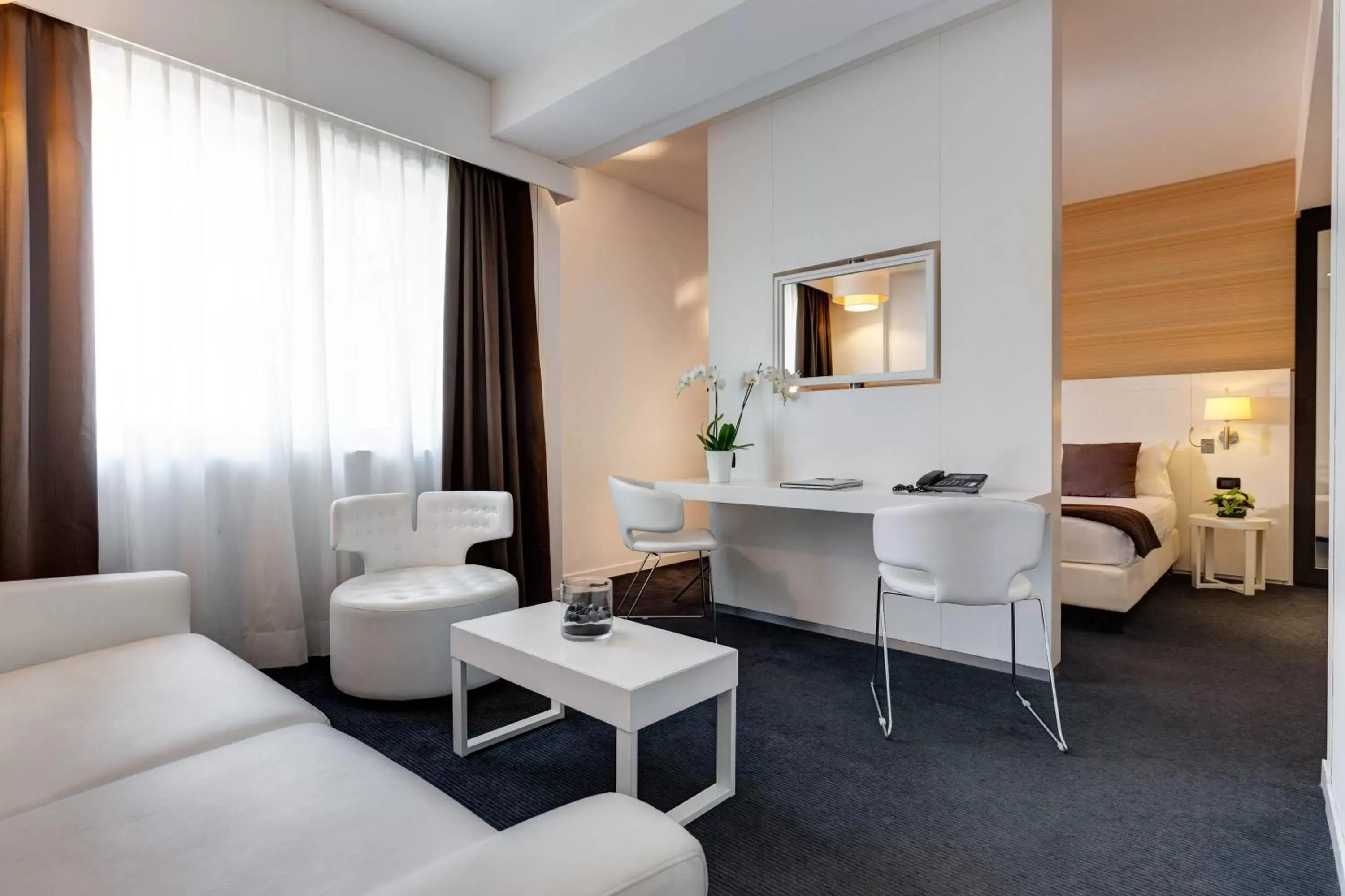 Bed, Seating Area in Idea Hotel Roma Z3