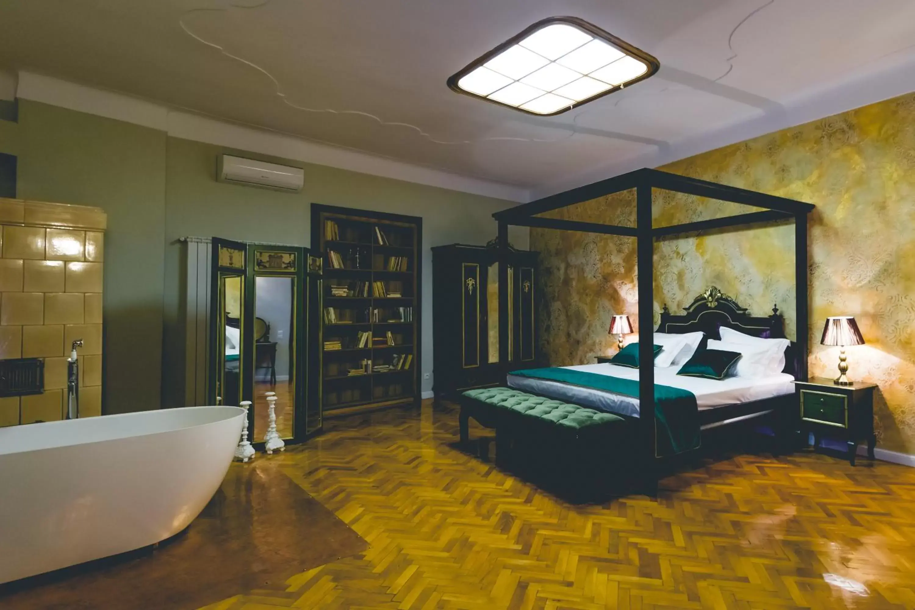 Deluxe King Room in MAGISTER seven Deluxe King Room in MAGISTER seven