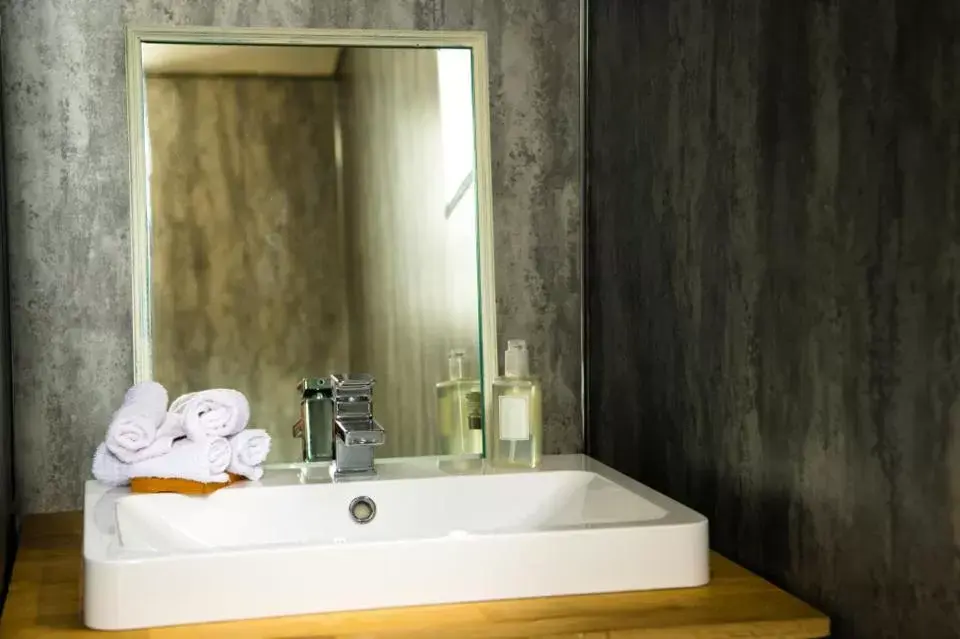 Bathroom in The Residence at Bolenna