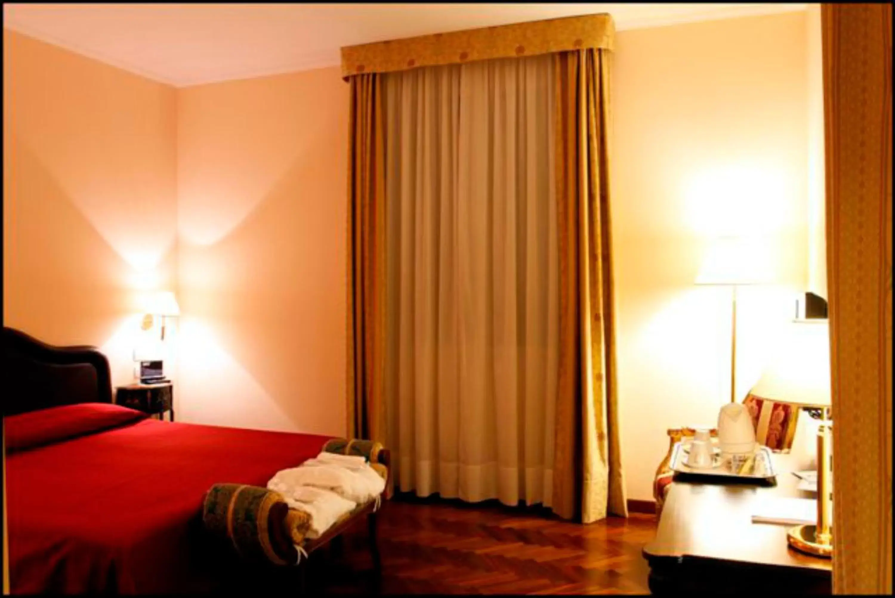 Bedroom, Bed in Hotel Villa Pigna