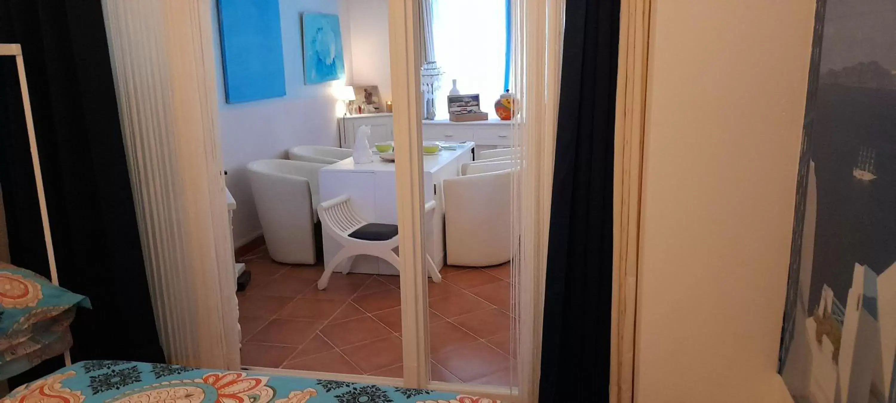 Bathroom in HARMONIA Annie BEAU 2 Pieces Atypique 200 m à pied plage, mer, Promenade des anglais,