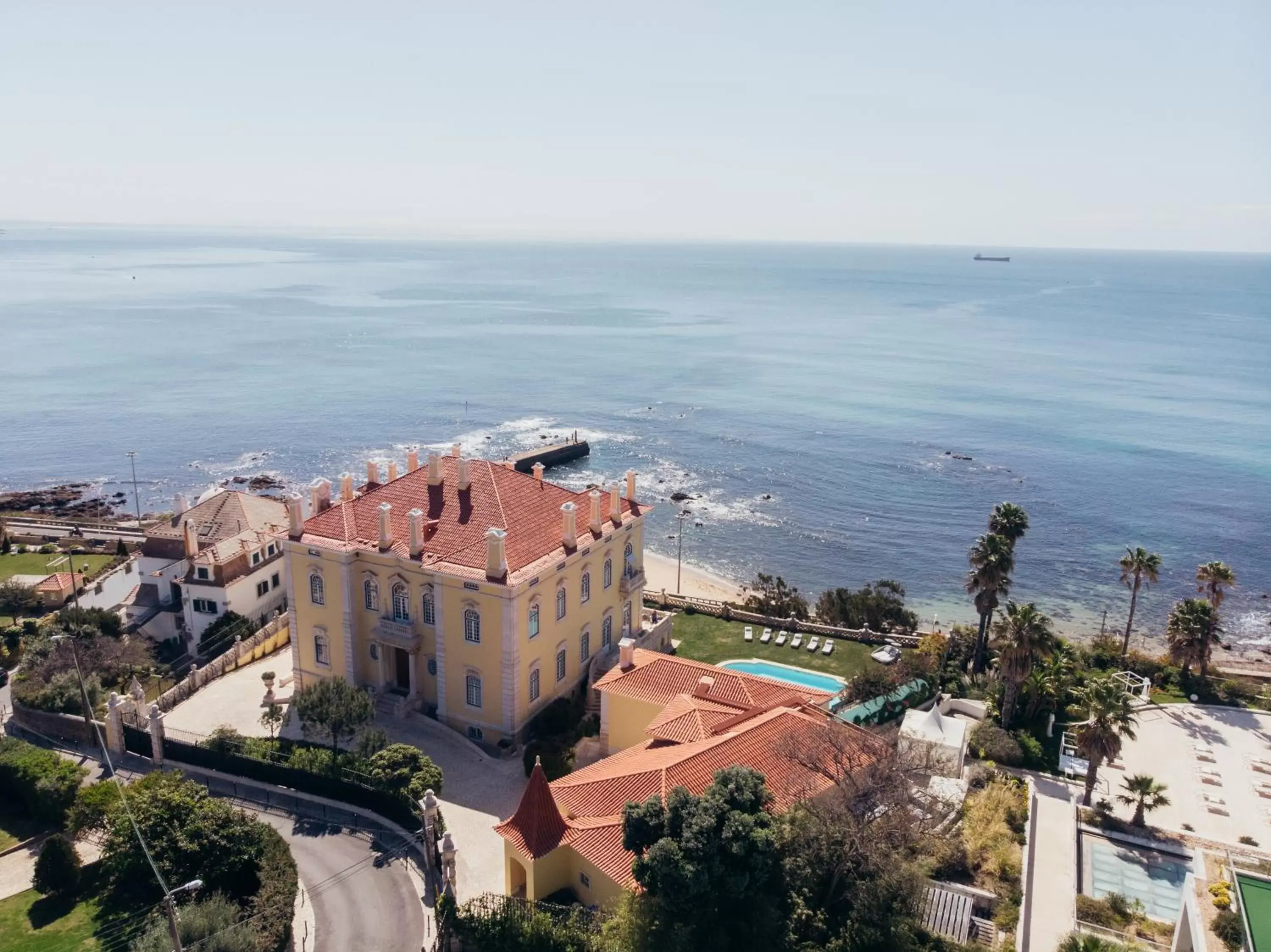 Bird's eye view, Bird's-eye View in Estoril Vintage Hotel