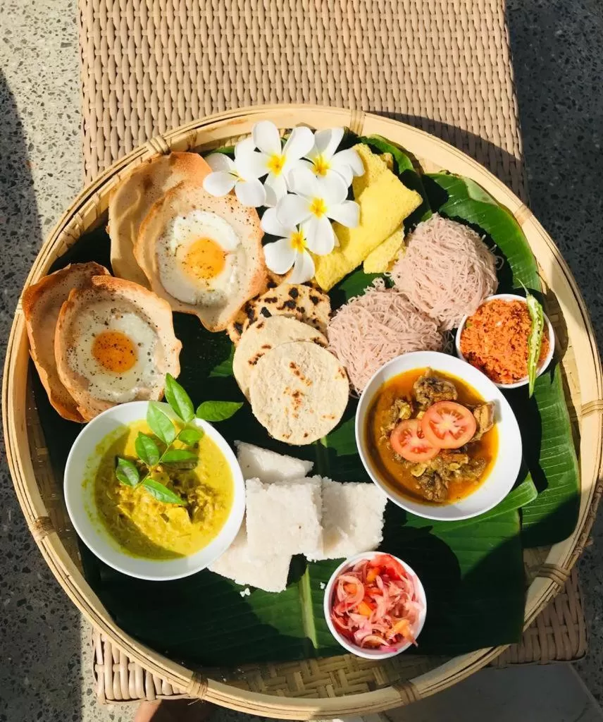 Food and drinks in Kiss Blossom