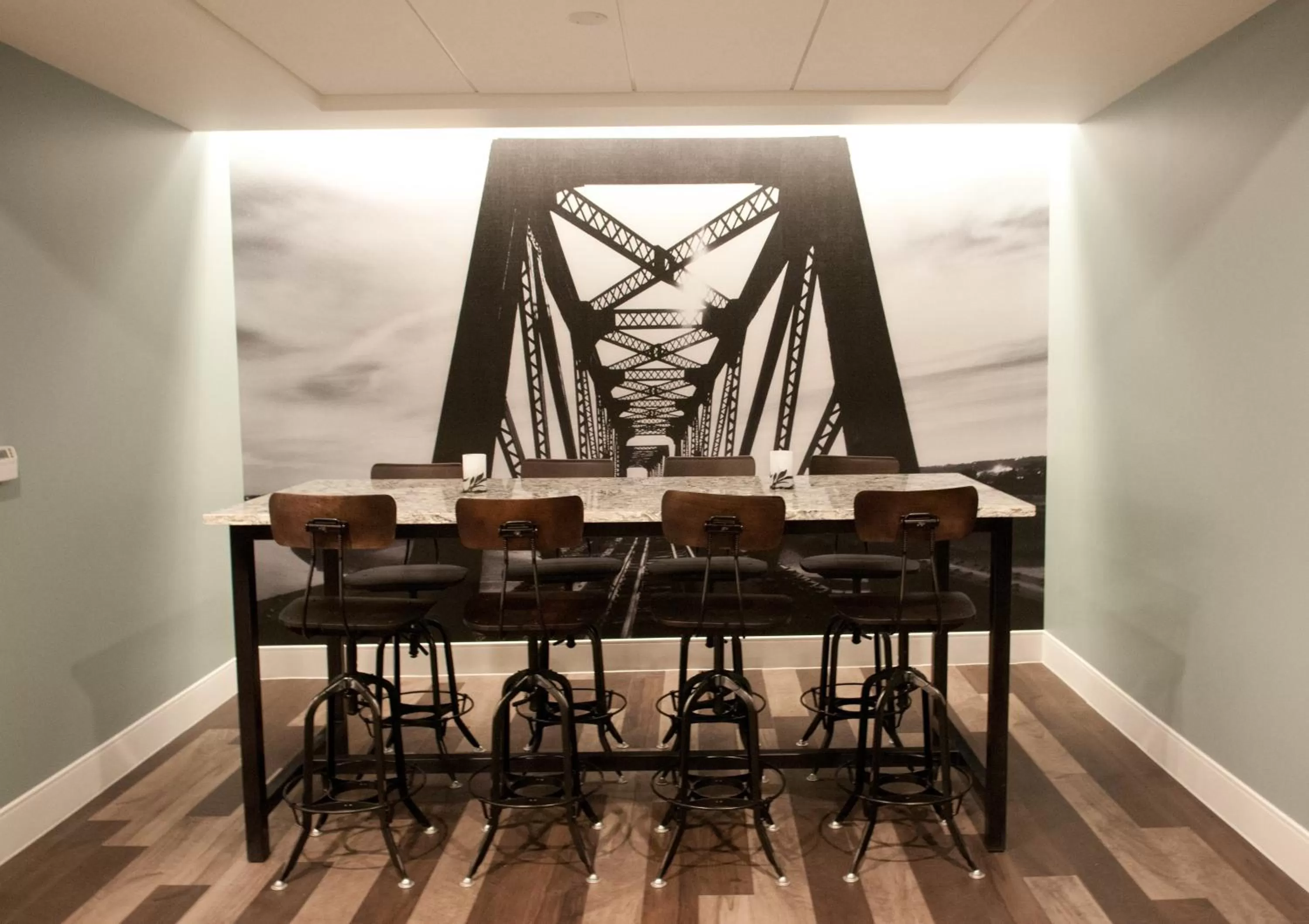 Restaurant/places to eat in Crowne Plaza Hotel and Suites Pittsburgh South by IHG