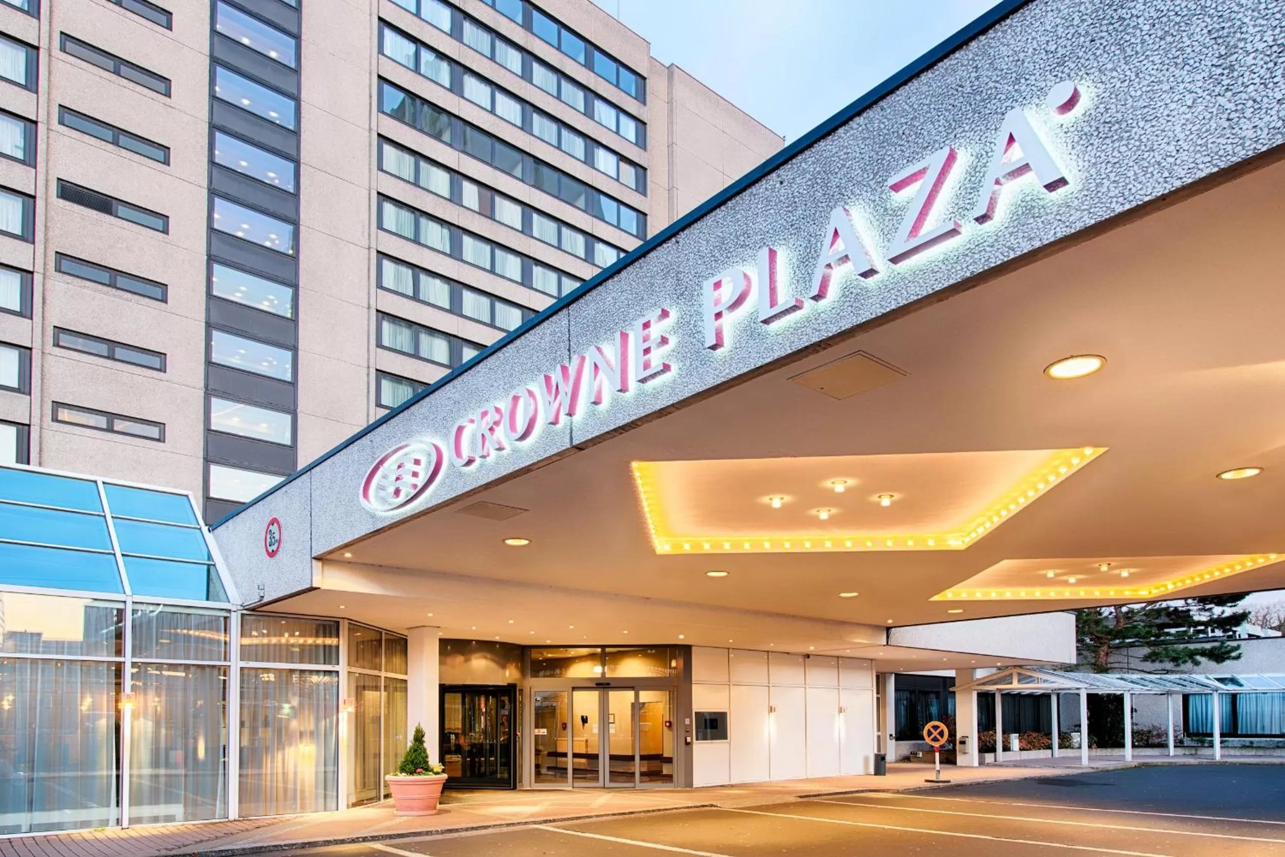 Property building in Crowne Plaza Frankfurt Congress Hotel by IHG