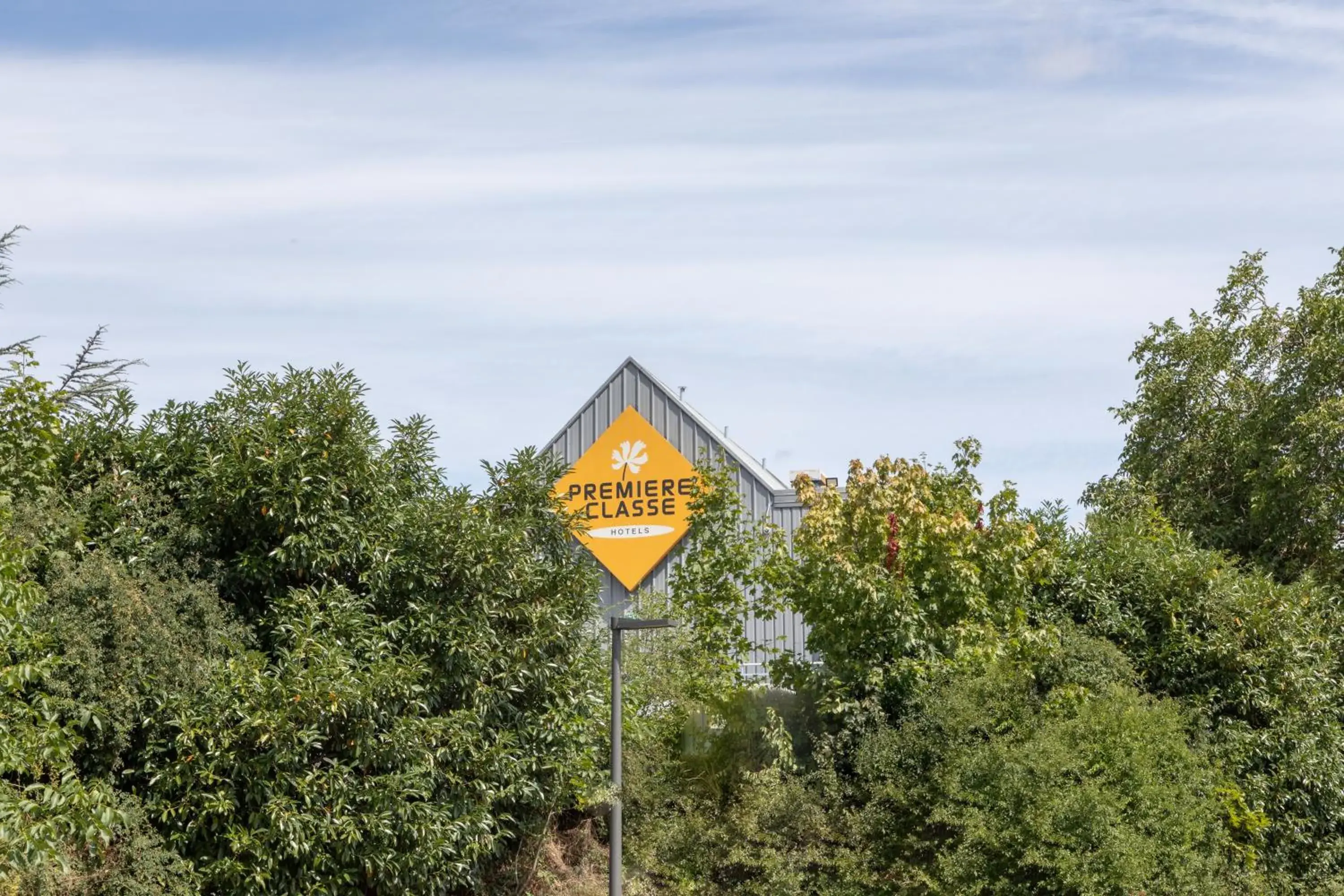 Property building in Première Classe Châlons-en-Champagne Property building in Première Classe Châlons-en-Champagne