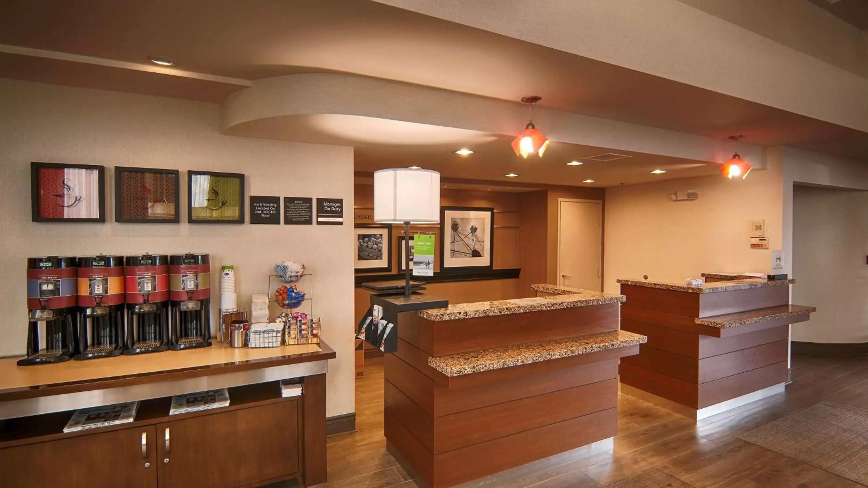 Lobby or reception in Hampton Inn & Suites Santa Ana/Orange County Airport