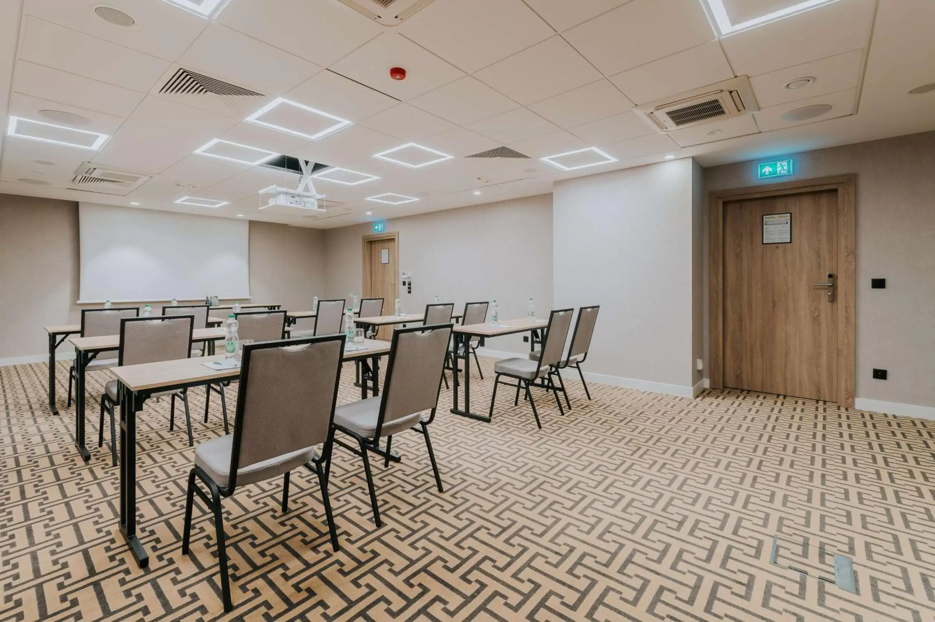 Meeting/conference room in Hampton By Hilton Warsaw Reduta