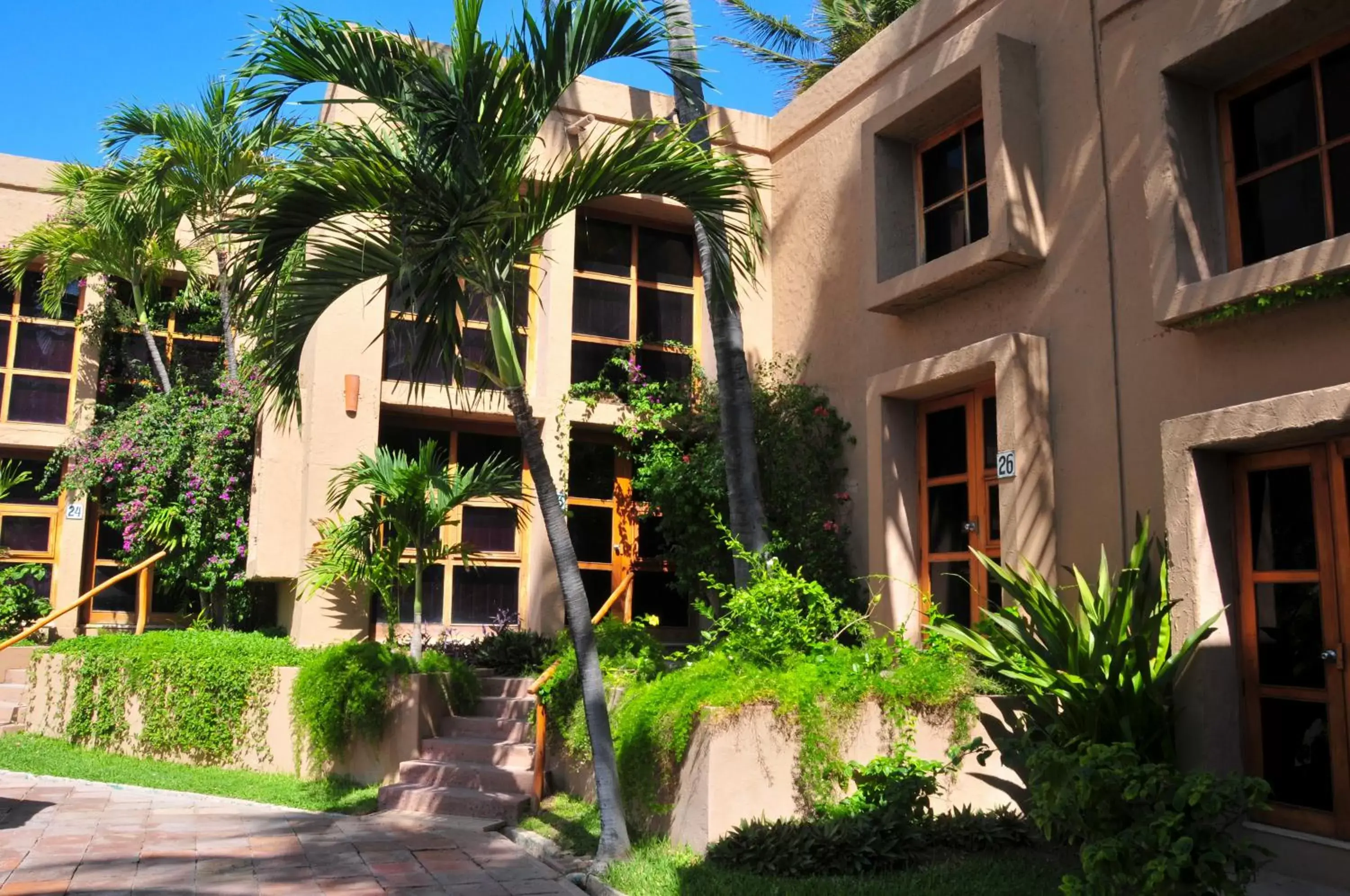 Property Building in Villas El Rancho Green Resort