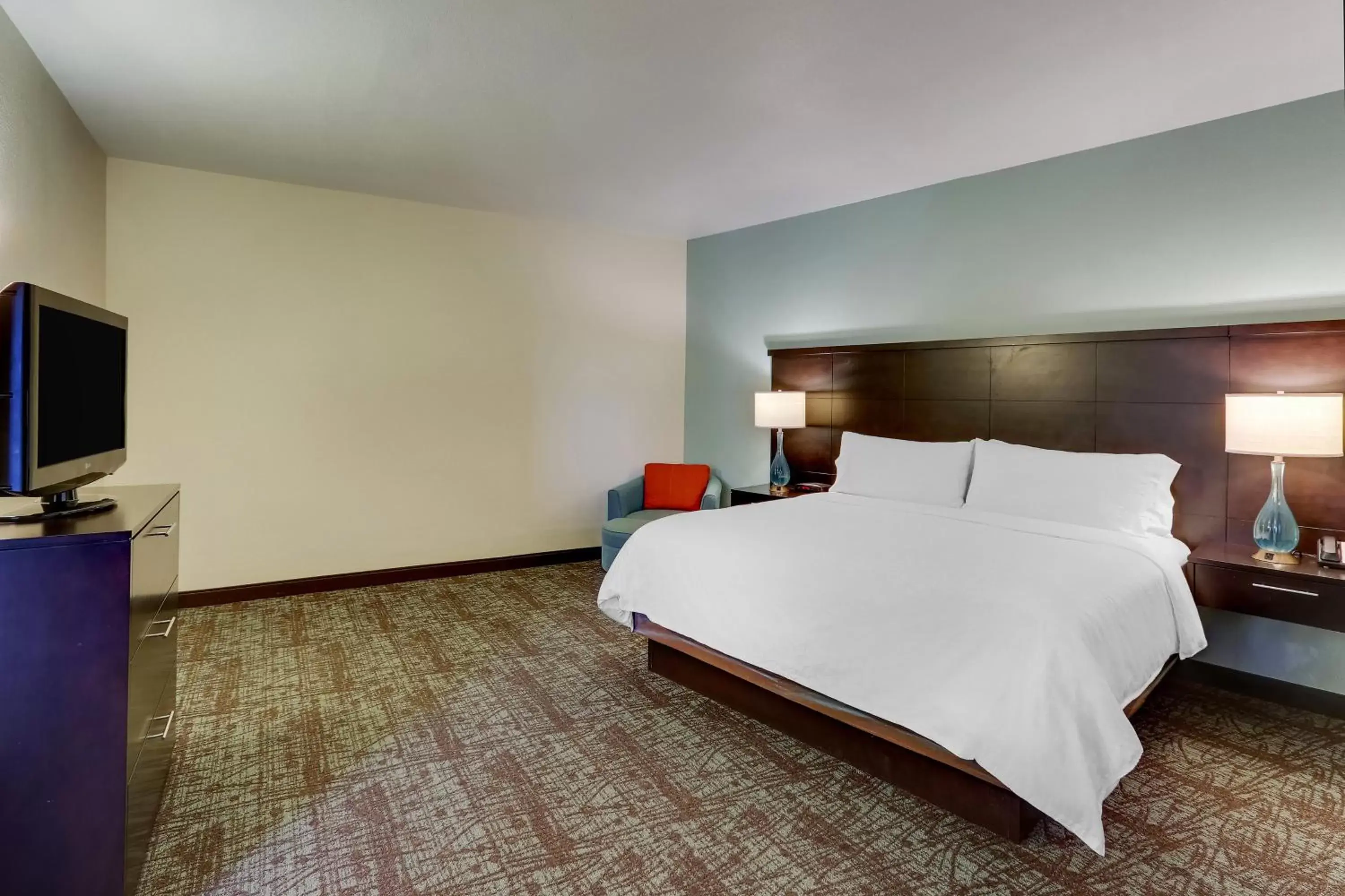 Photo of the whole room, Bed in Staybridge Suites San Angelo, an IHG Hotel
