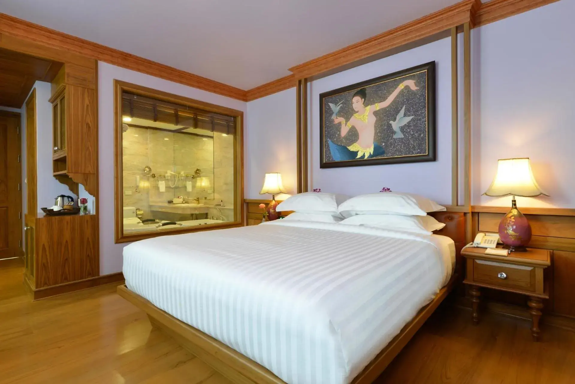 Photo of the whole room, Bed in Peak Nimman Prestige Hotel