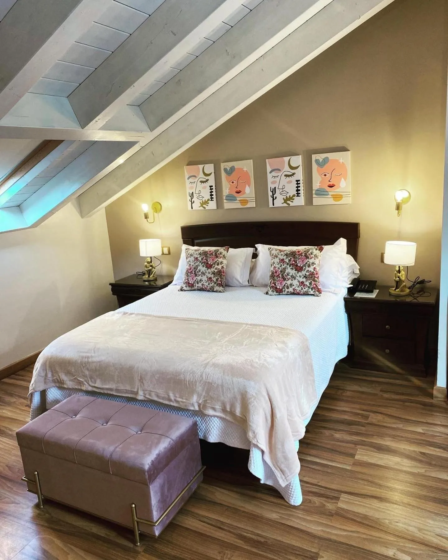 Bed in Hotel & Spa María Manuela