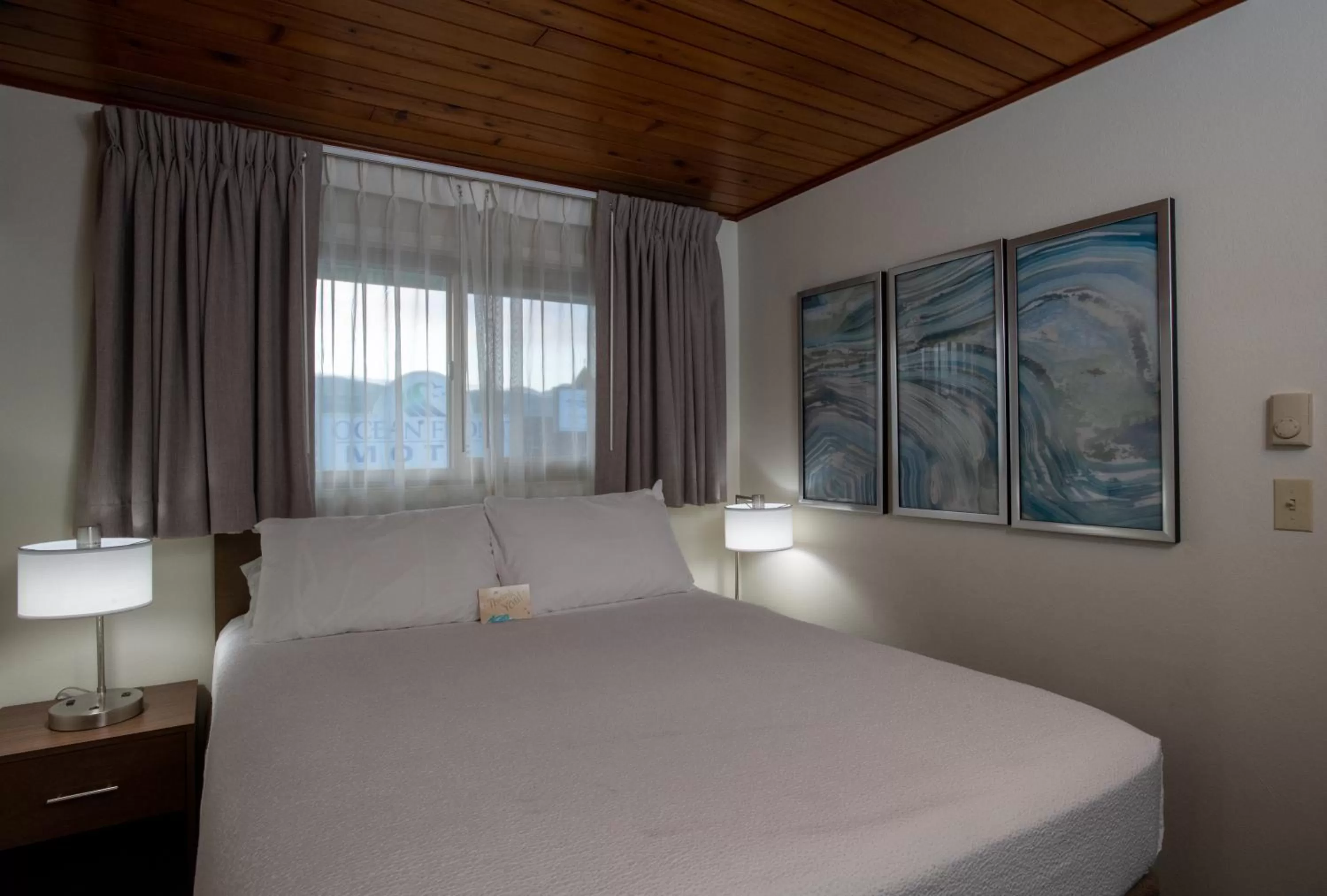 Bed in The Ocean Front at Seaside