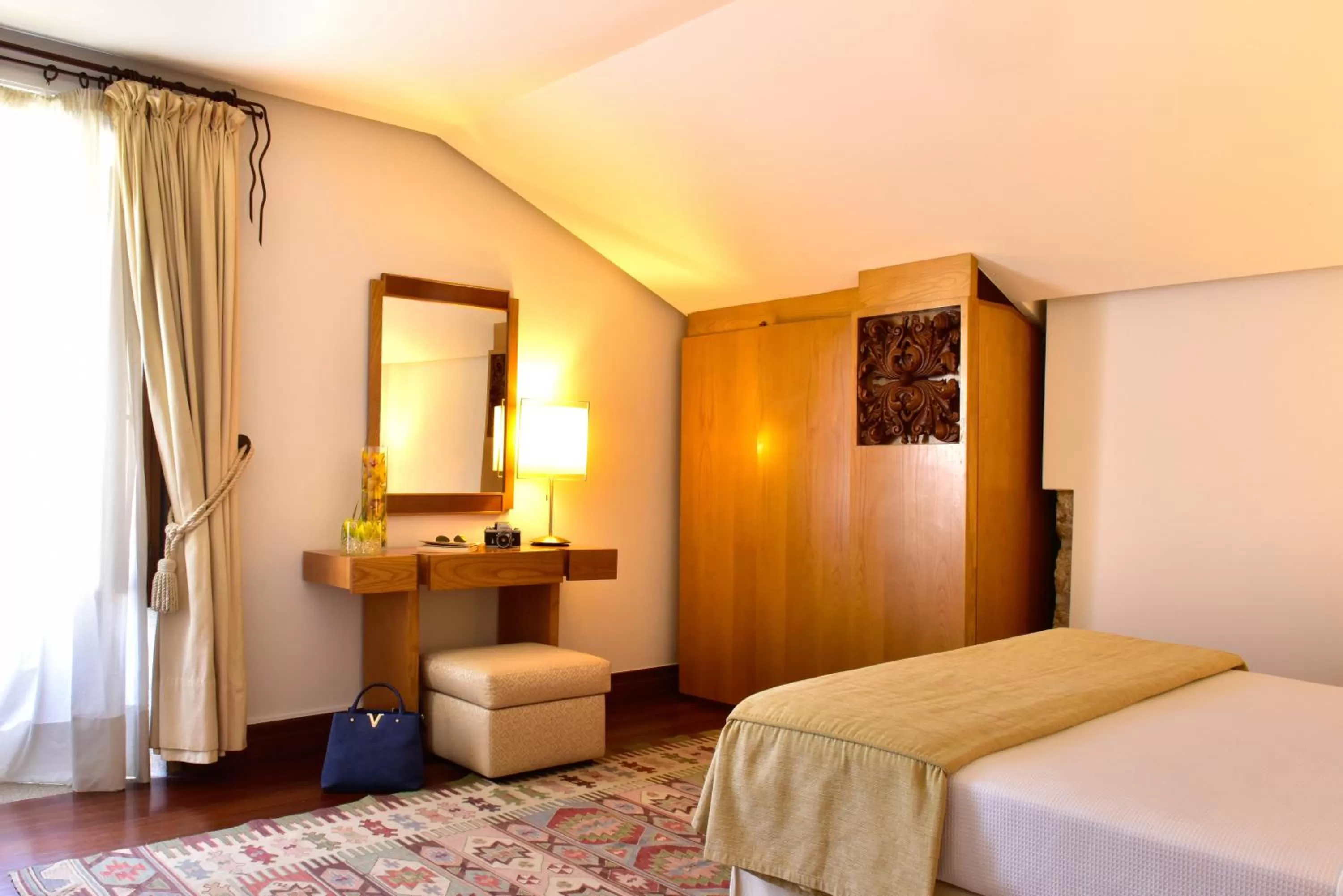 Bedroom, Bed in Casa Melo Alvim - by Unlock Hotels