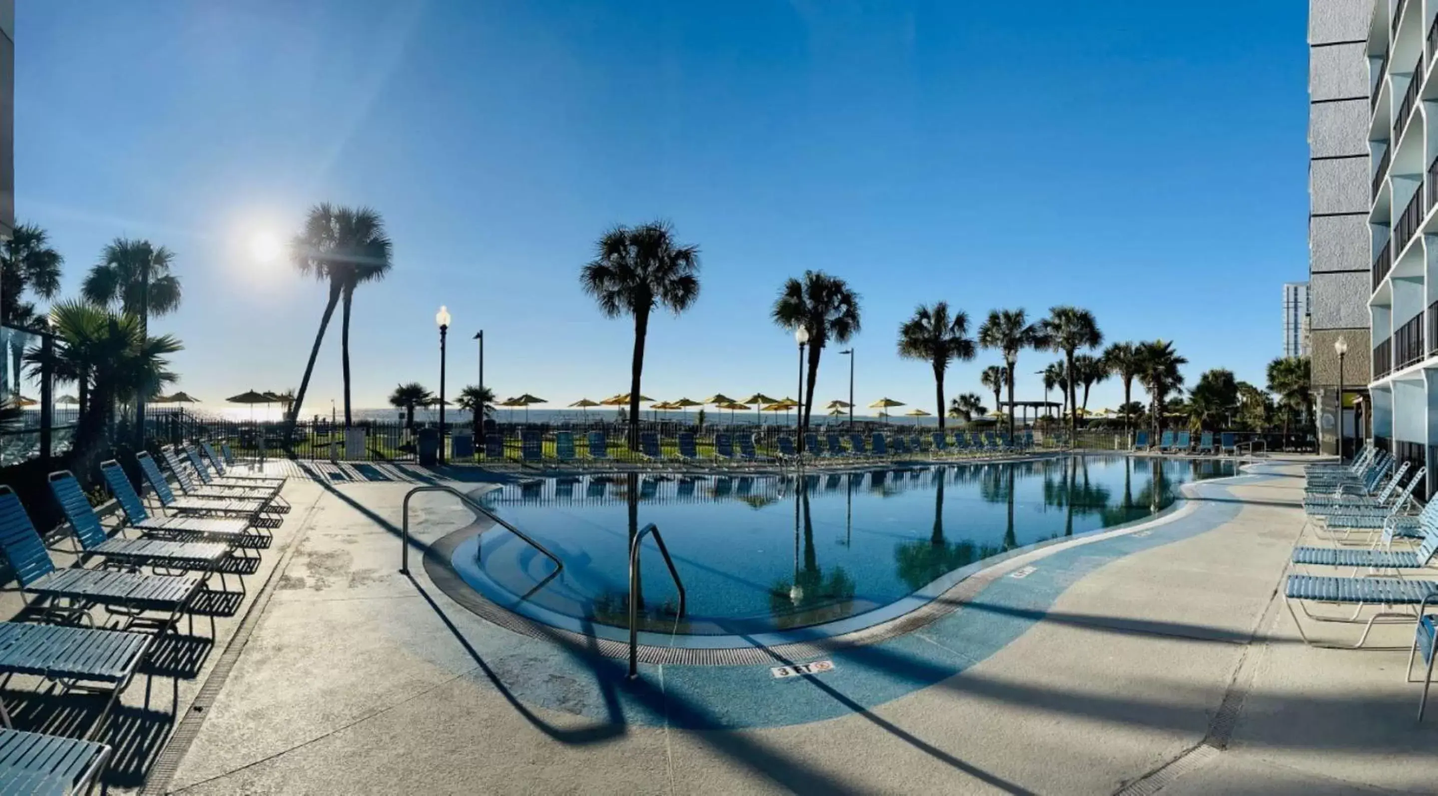 Pool view, Swimming Pool in Dayton House Resort - BW Signature Collection