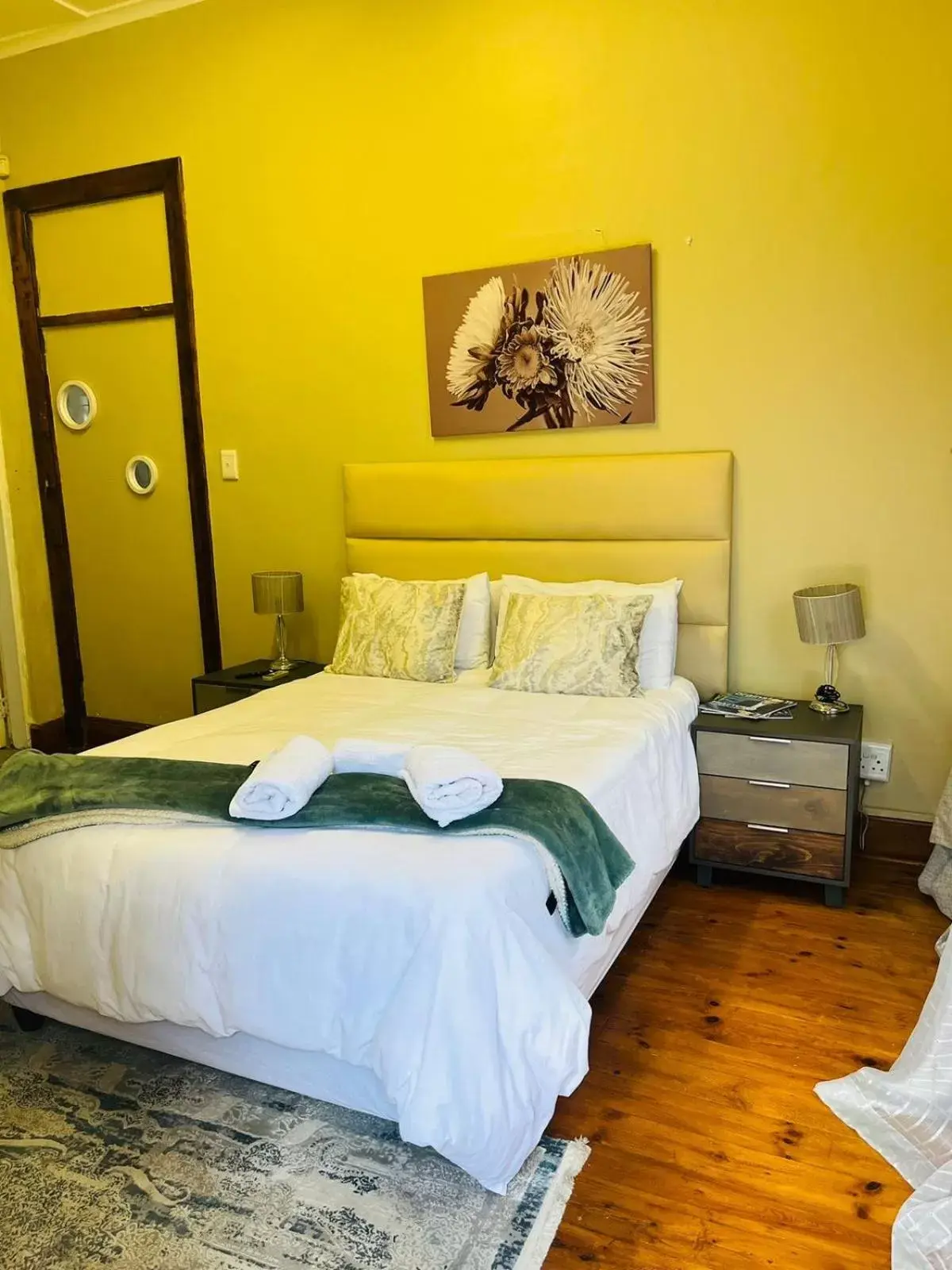 Double Room with Spa Bath in St Eve Lodge & Spa Double Room with Spa Bath in St Eve Lodge & Spa