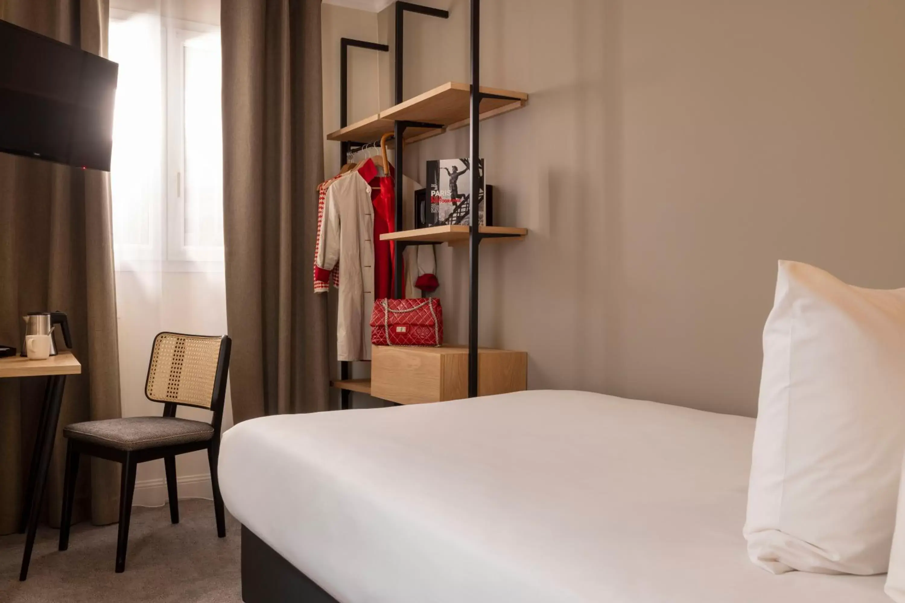Single Room in Hotel Abbatial Saint Germain Single Room in Hotel Abbatial Saint Germain
