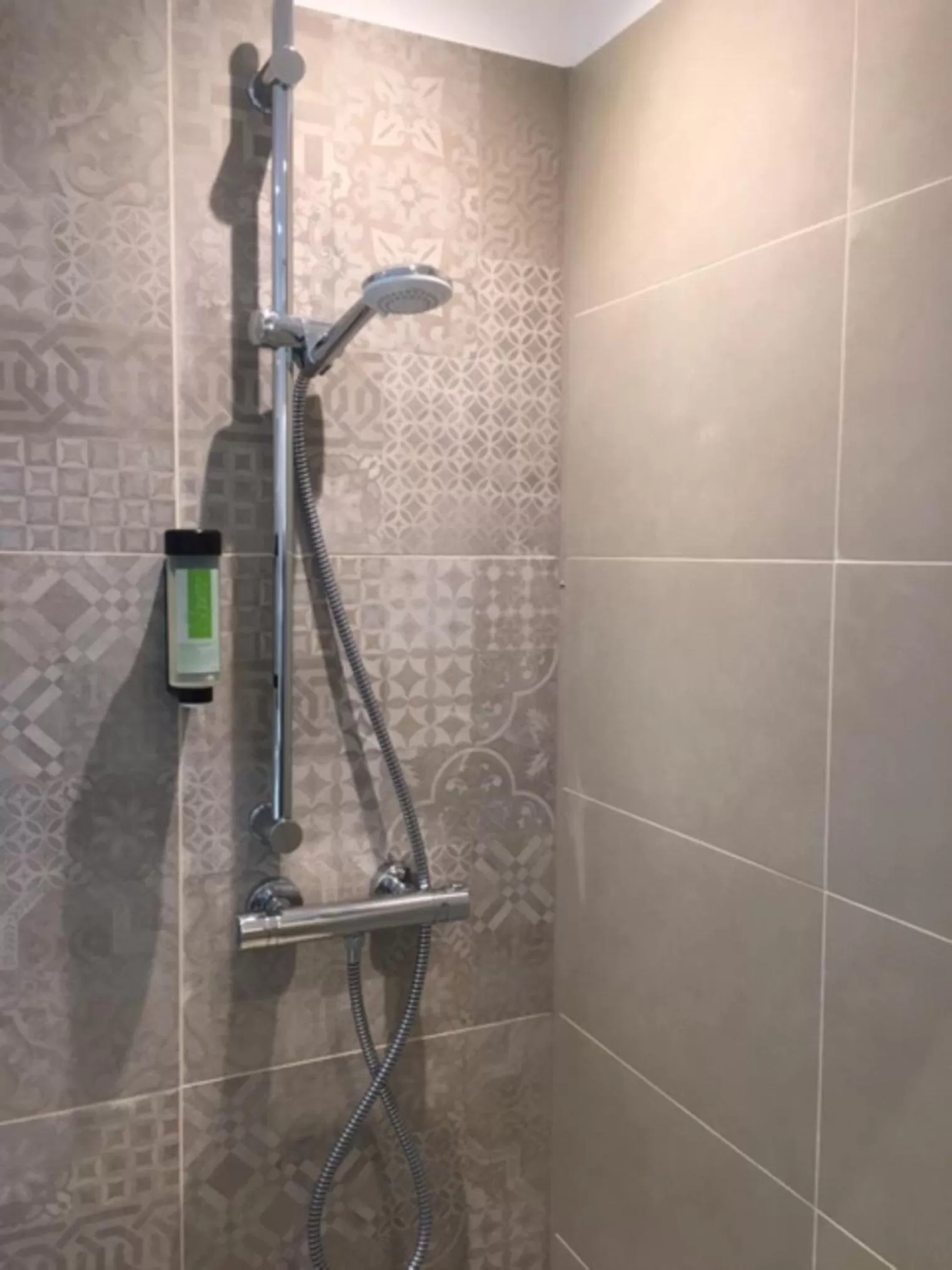 Shower in SleepySleepy Hotel Dillingen