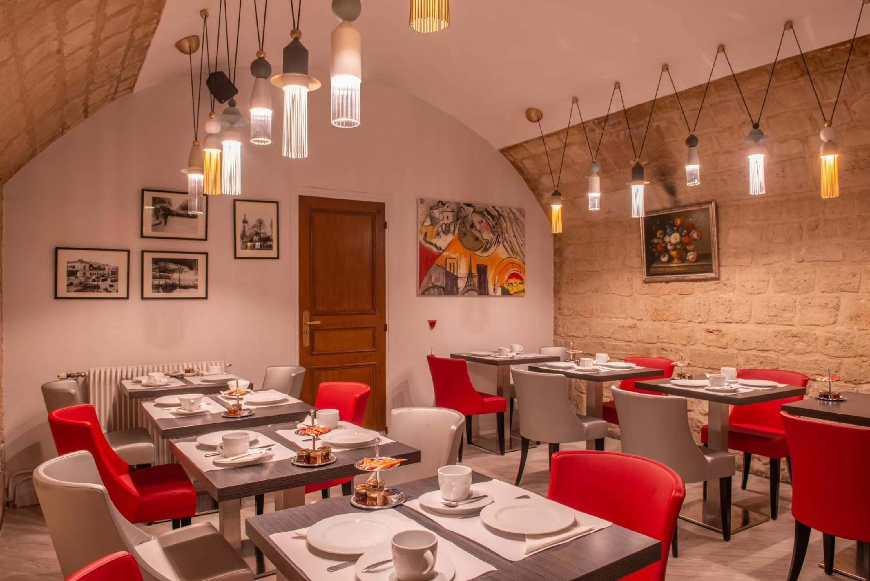 Breakfast in Hôtel Edouard 6 by Malone