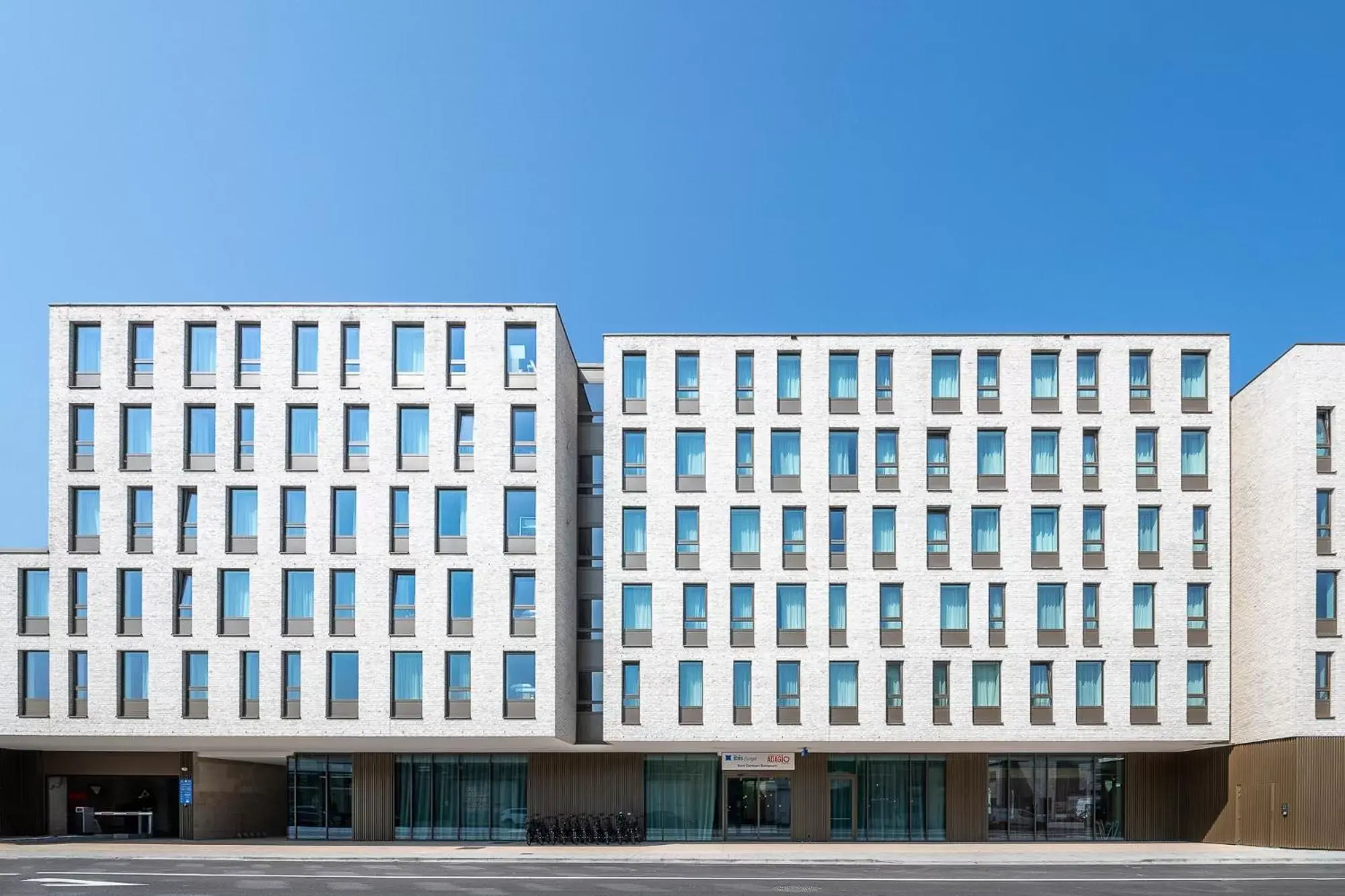 Property building in Adagio Access Gent Centrum Dampoort Property building in Adagio Access Gent Centrum Dampoort