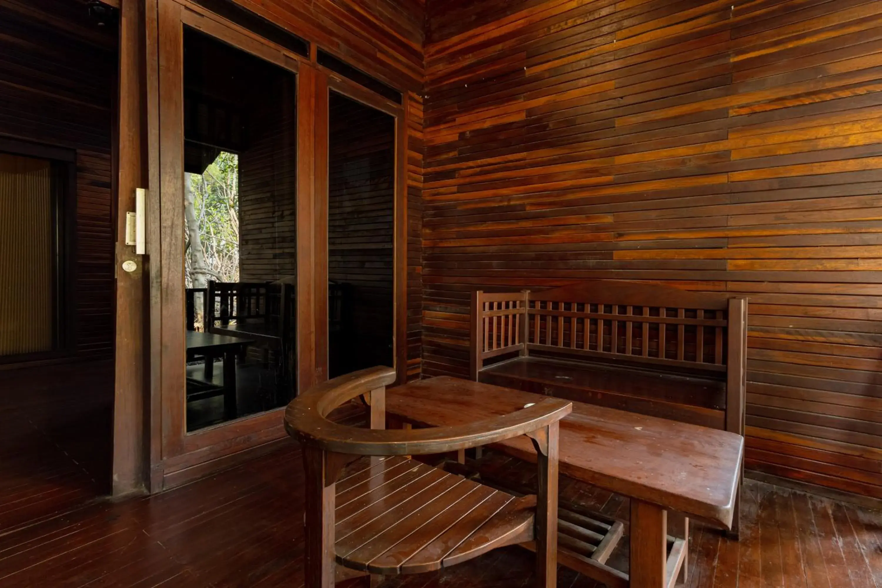 Balcony/Terrace in RedDoorz Resort @ Taman Wisata Mangrove