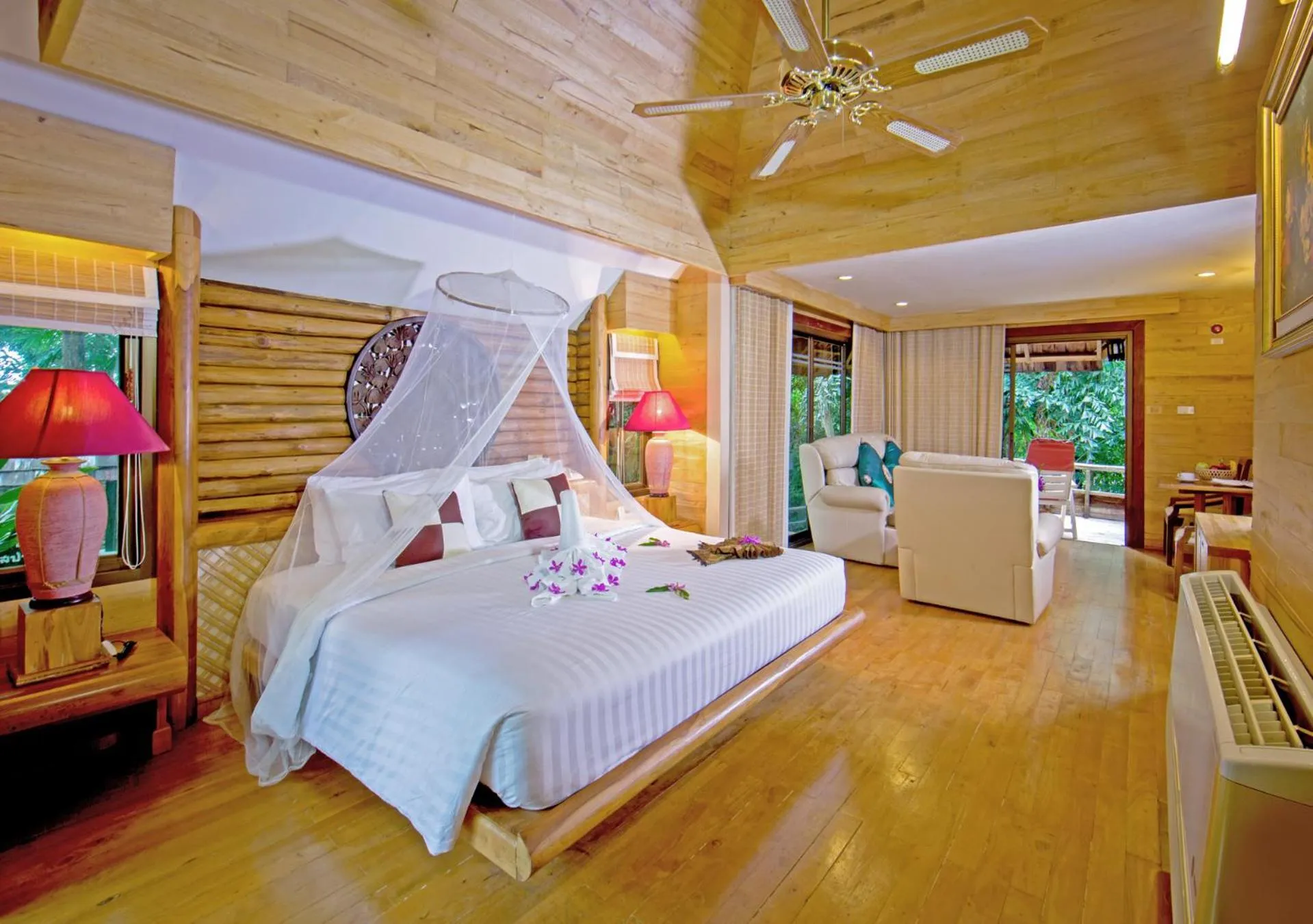 Bed in Sunset Park Resort and Spa By SWR