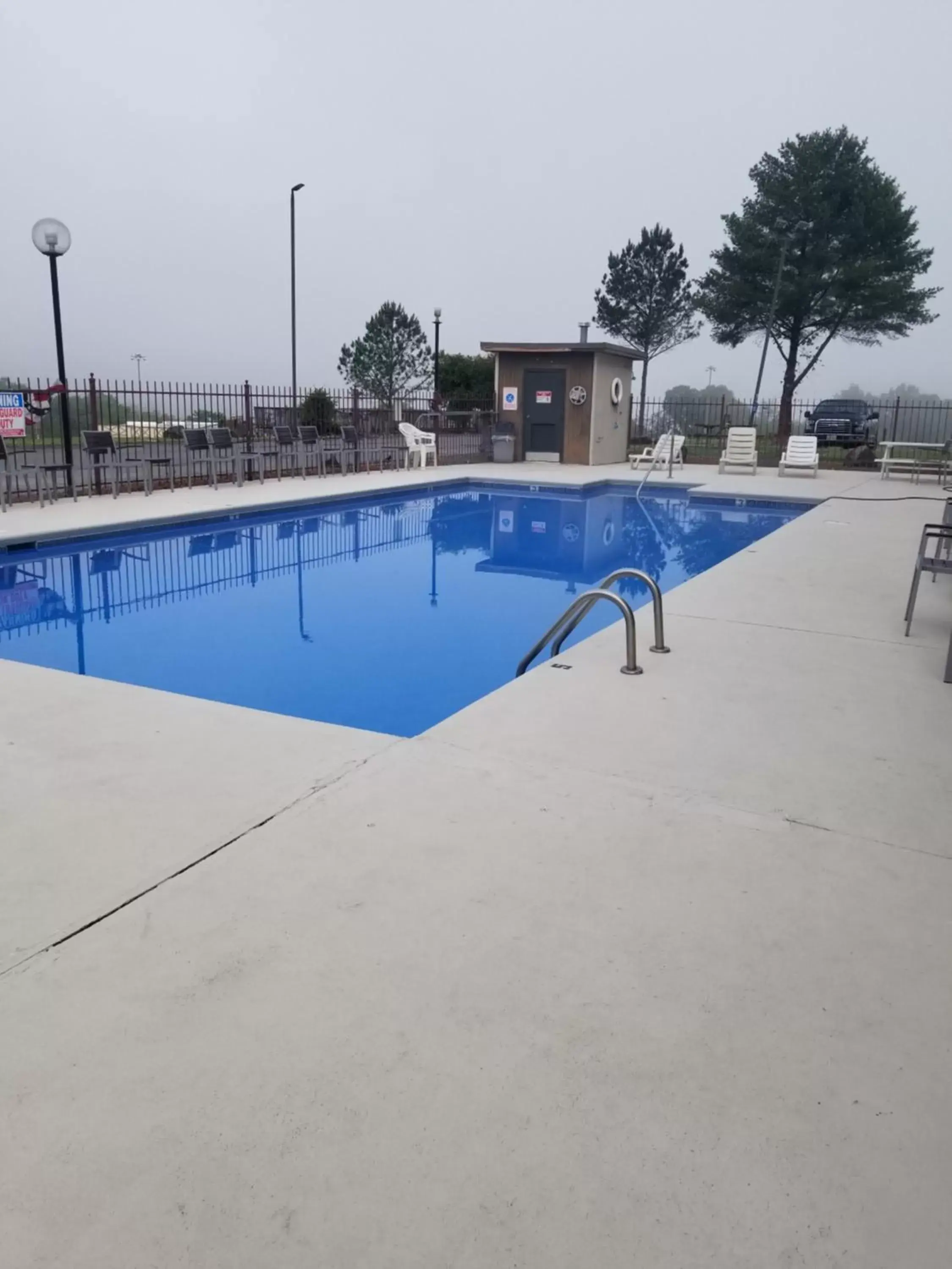 Swimming Pool in Hotel Pigeon Forge