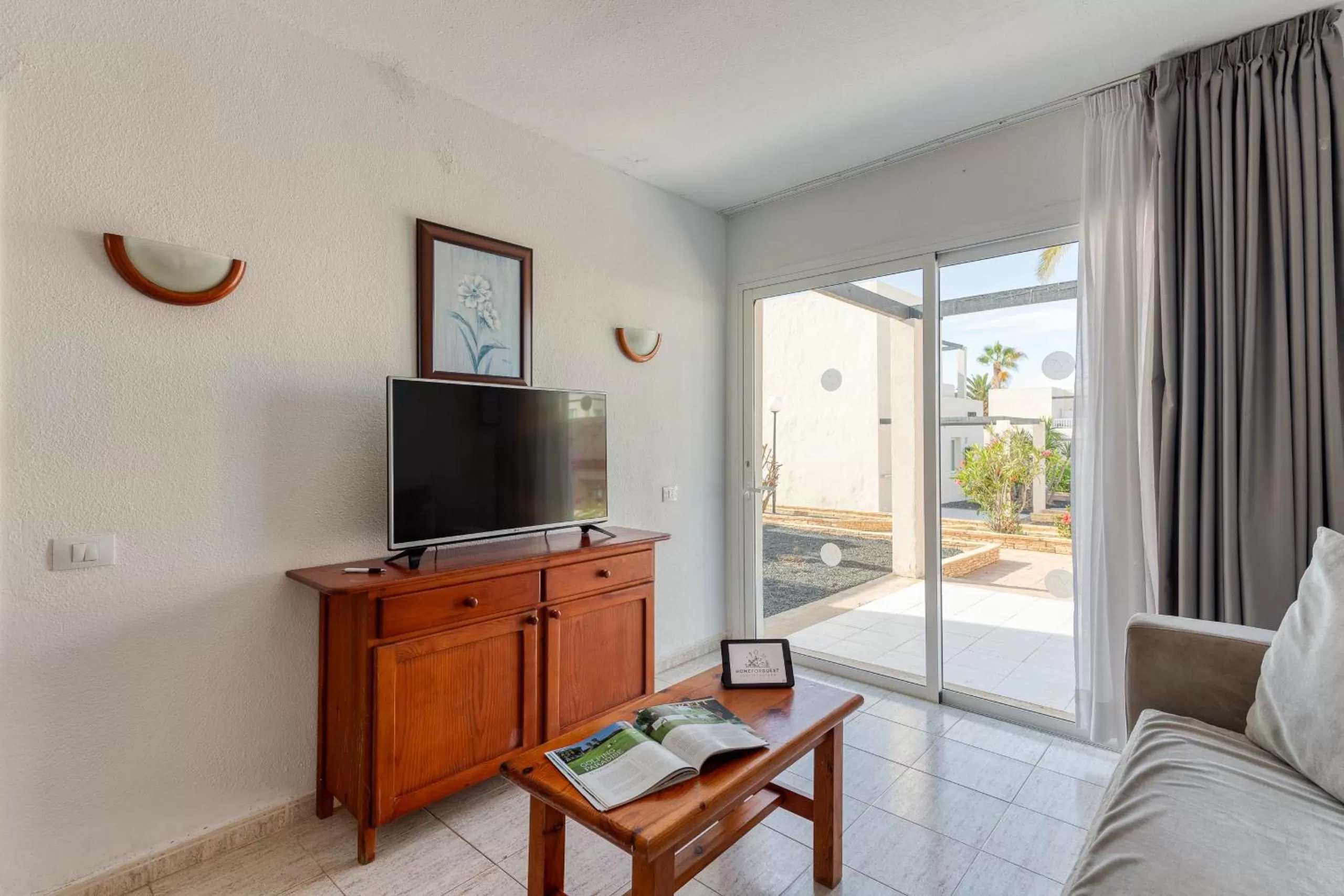 Other, TV/Entertainment Center in HomeForGuest Apartamento 13 con terraza y piscina en Corralejo