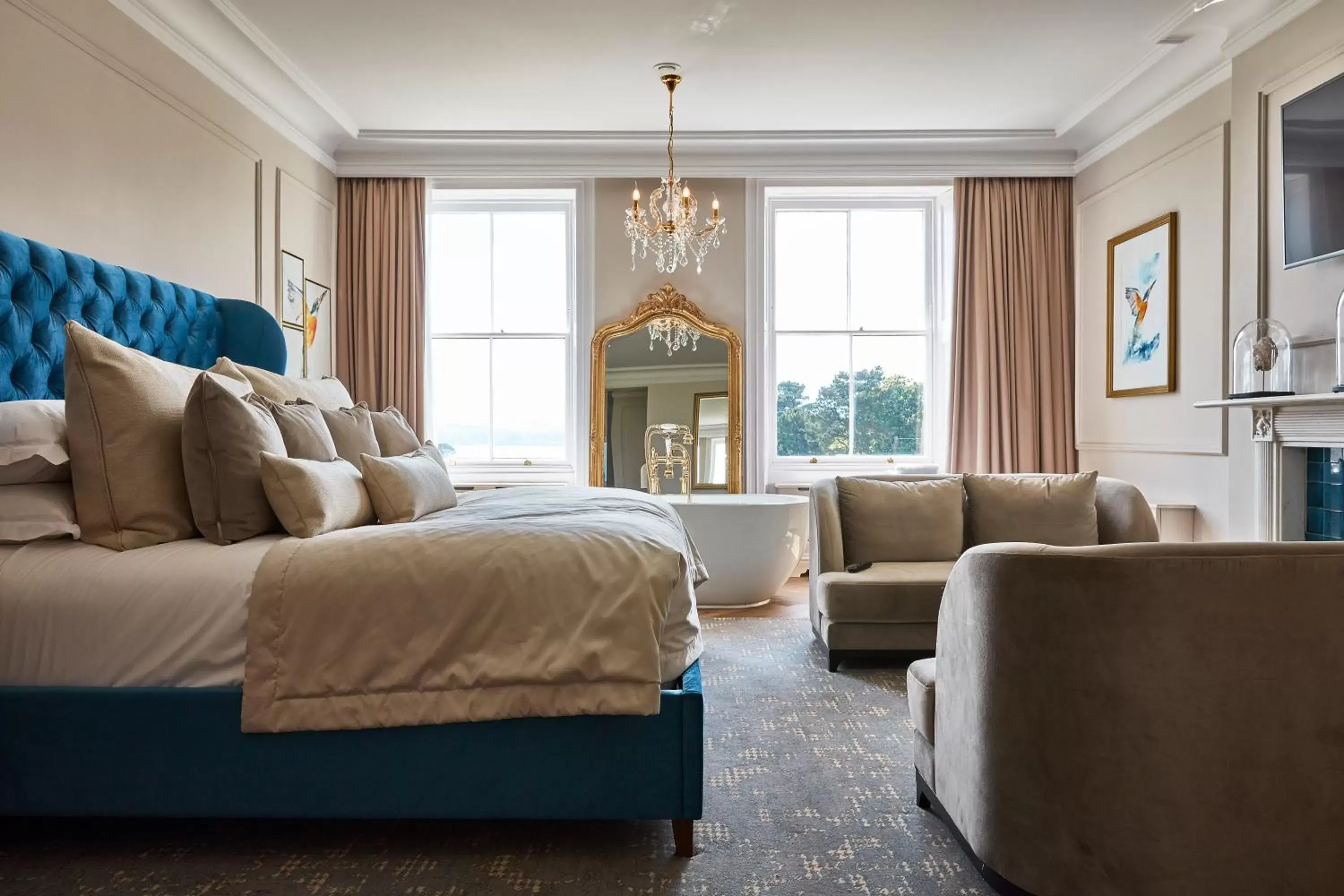 Bed, Seating Area in Lympstone Manor Hotel