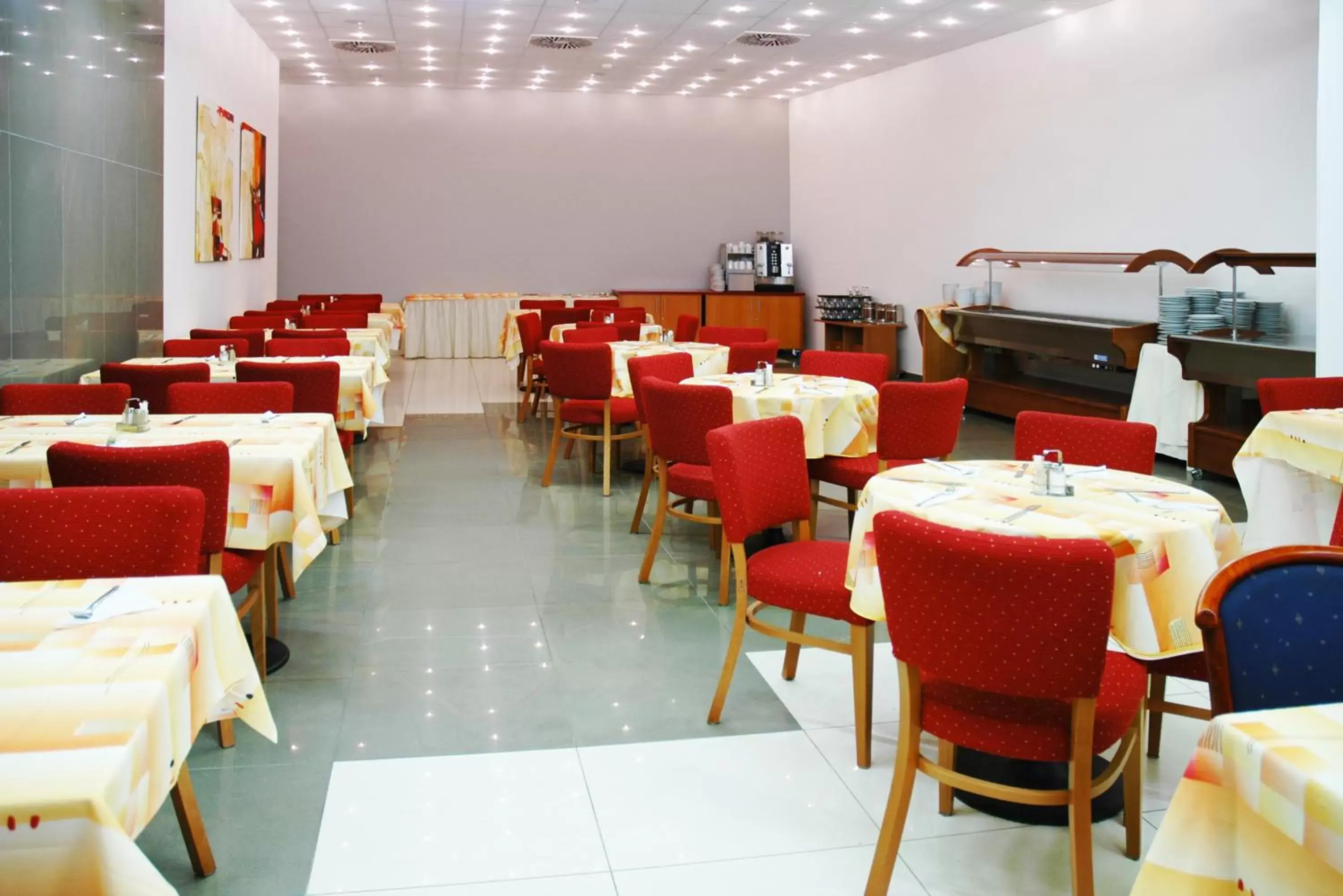 Restaurant/Places to Eat in Olympik Artemis