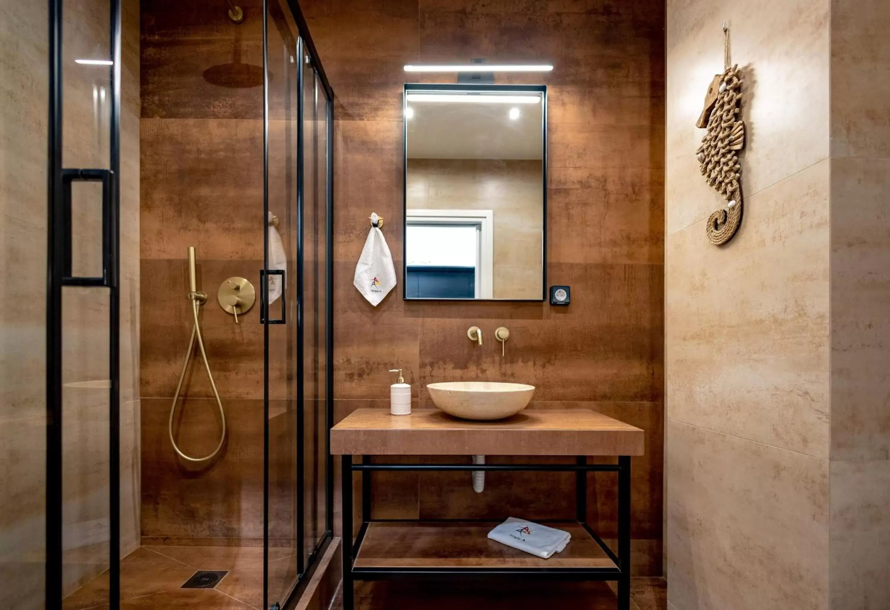 Shower, Bathroom in Triple A - Apartments Accommodation in Prime Location (Between Monastiraki & Syntagma Square)