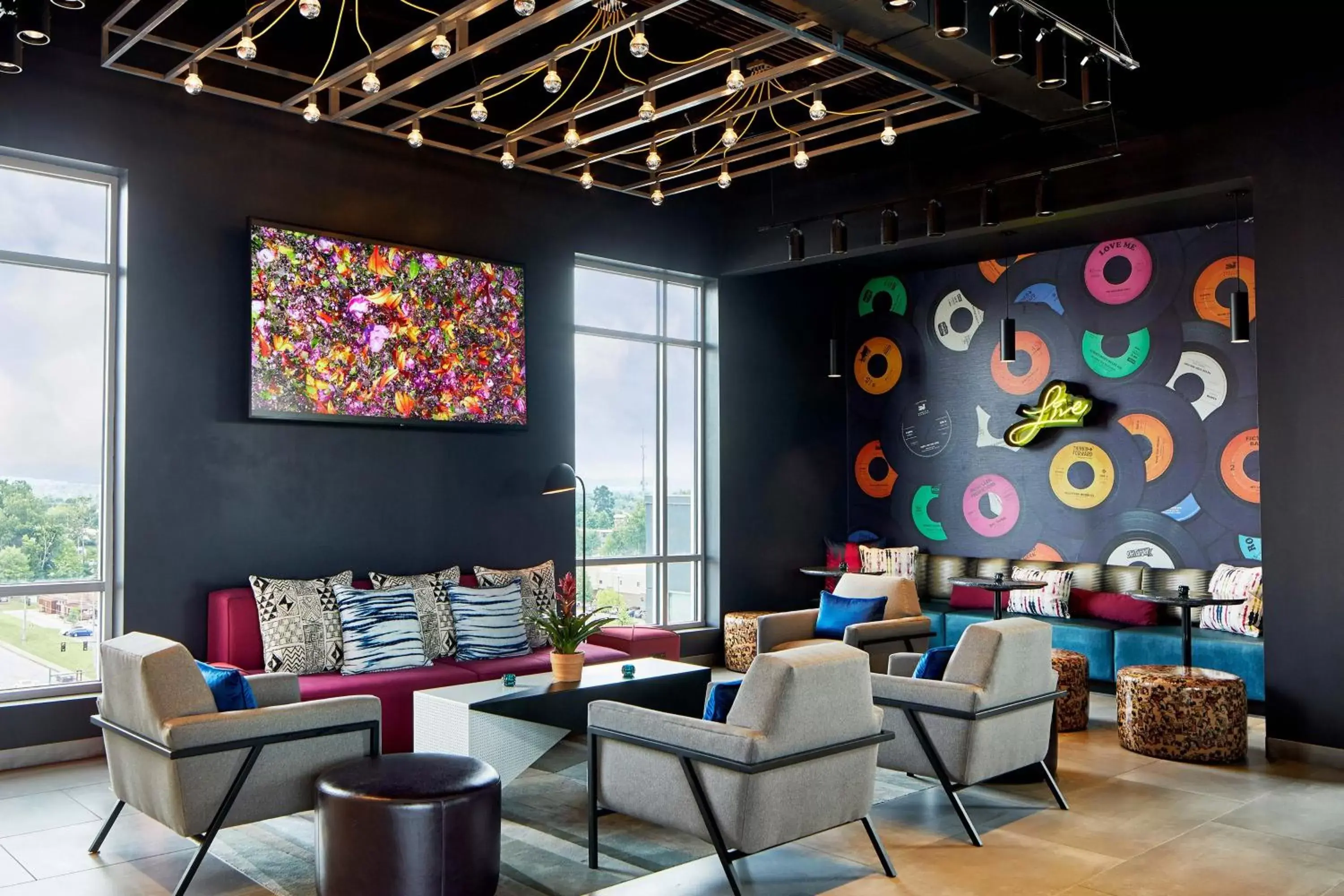 Restaurant/places to eat in Aloft Chattanooga Hamilton Place