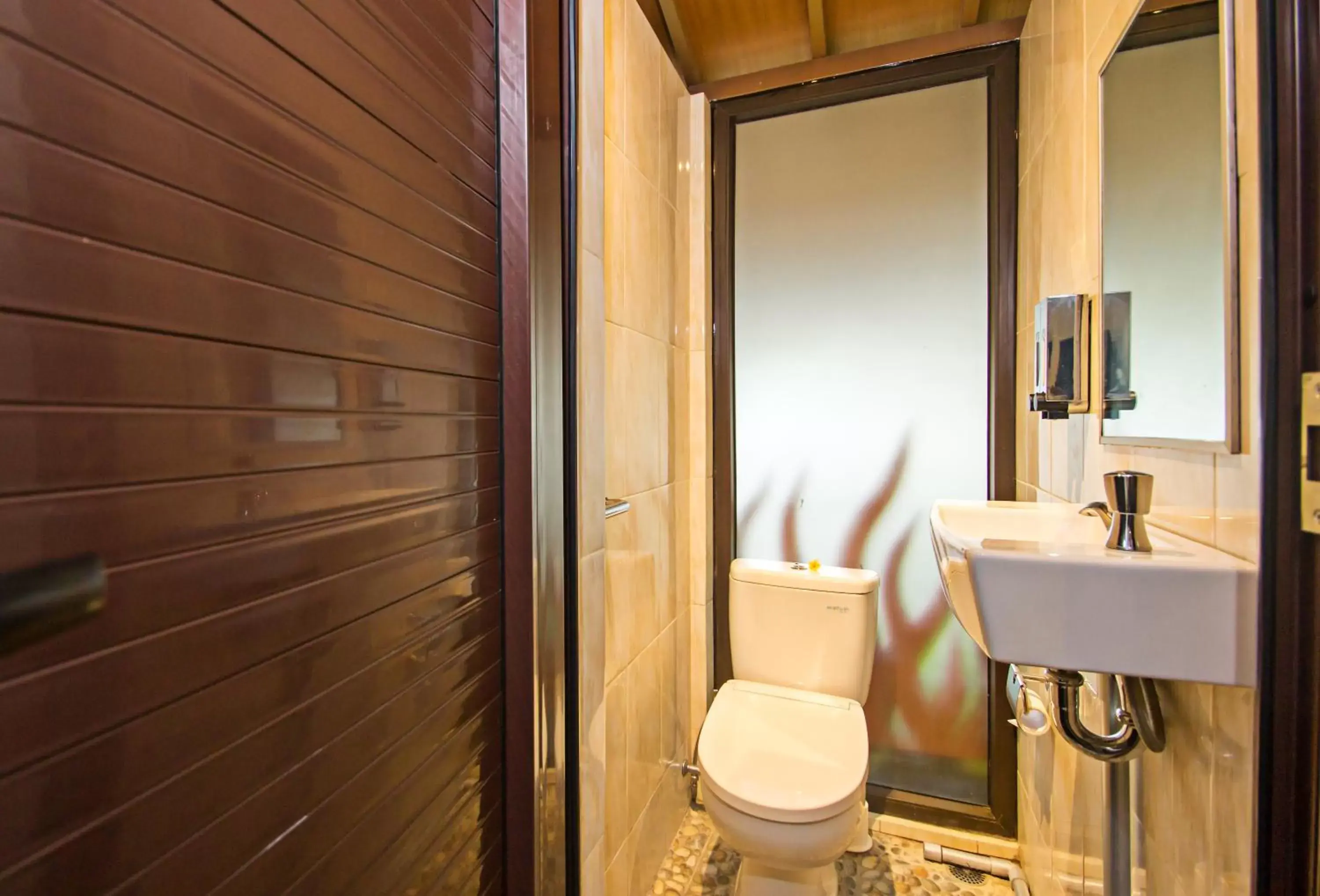 Toilet, Bathroom in Manzelejepun Luxury Villa & Pavilion