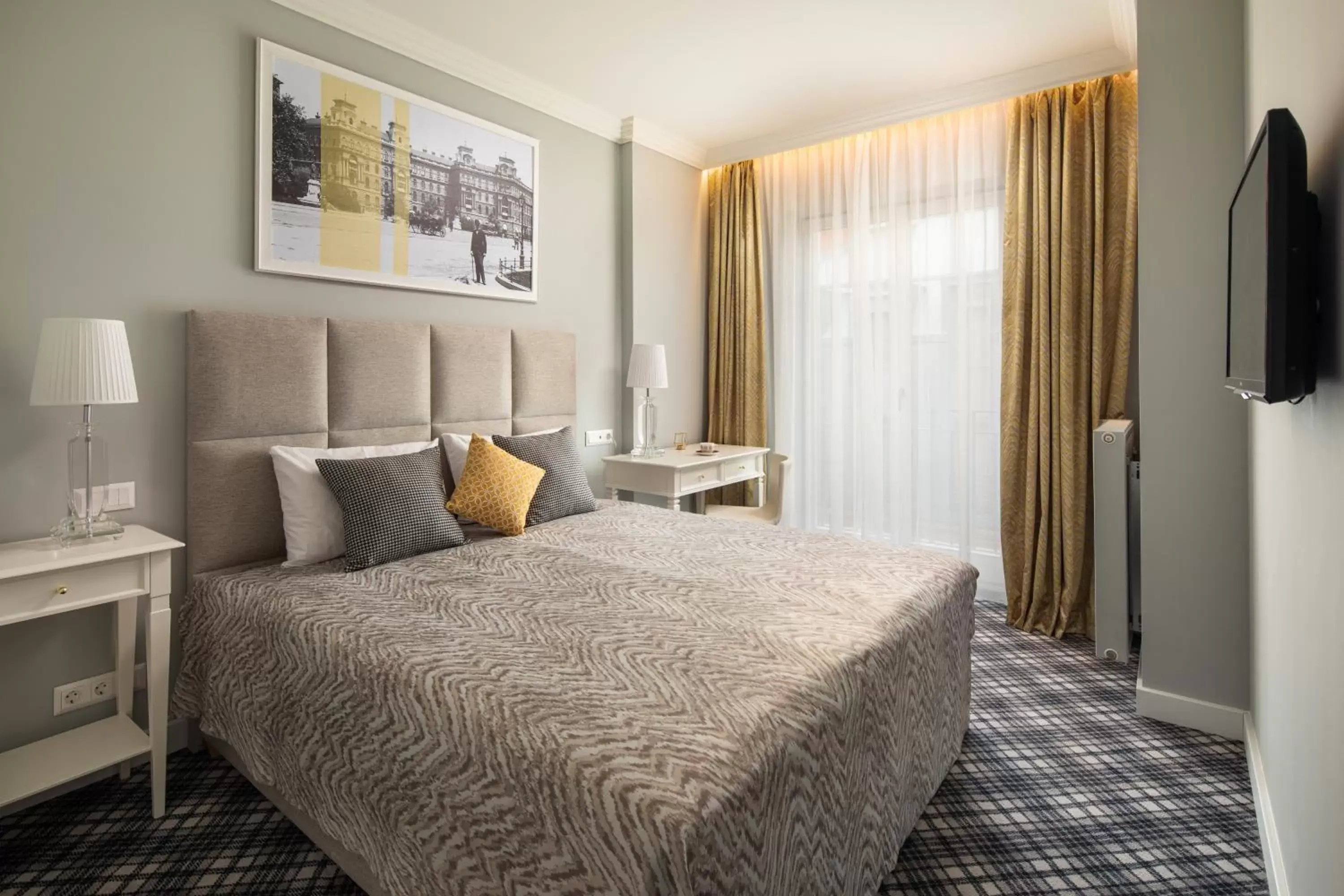 Bedroom, Bed in Mamaison Residence Izabella Budapest Bedroom, Bed in Mamaison Residence Izabella Budapest