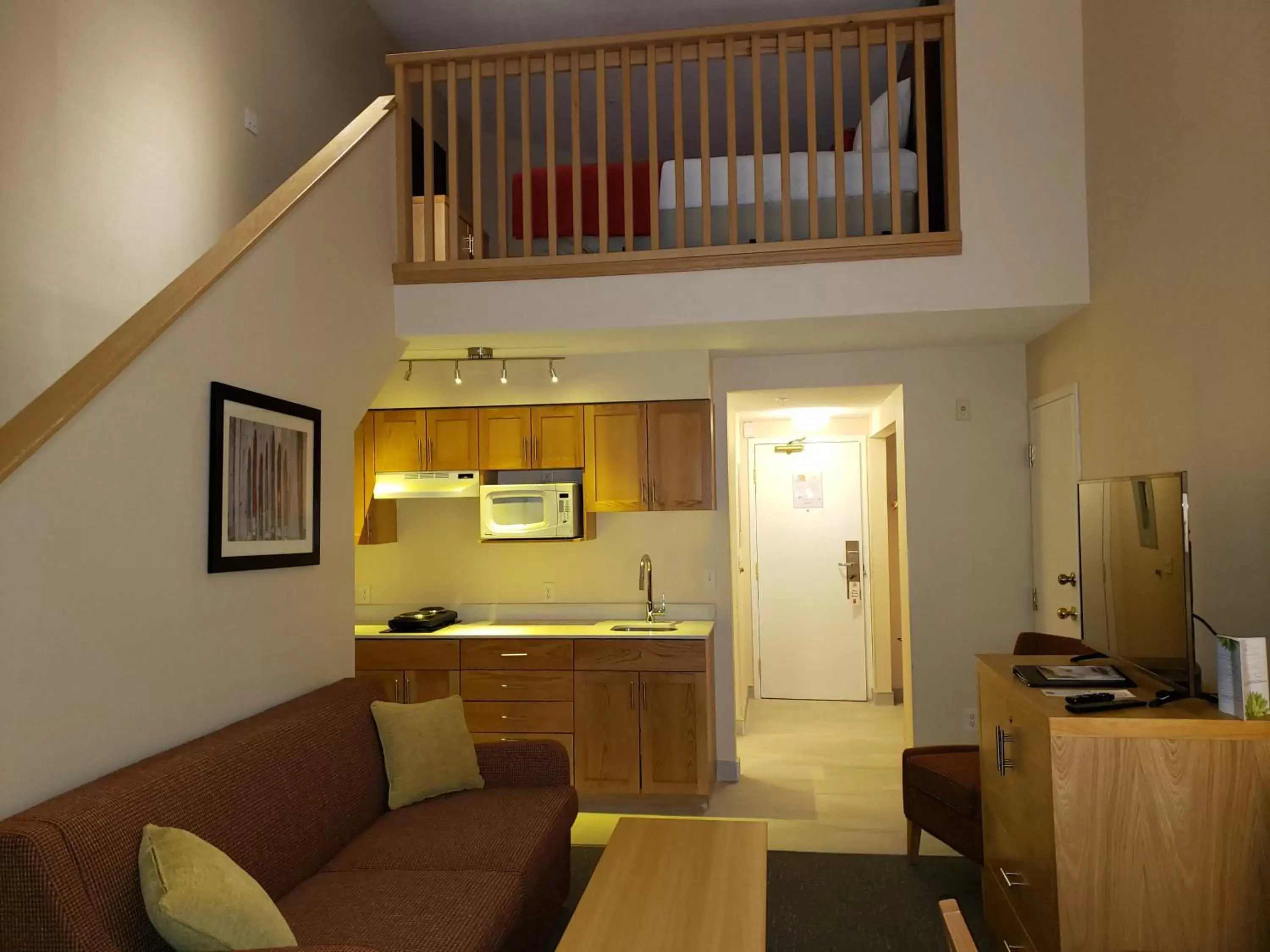 Photo of the whole room, Kitchen/Kitchenette in Sun Peaks Lodge