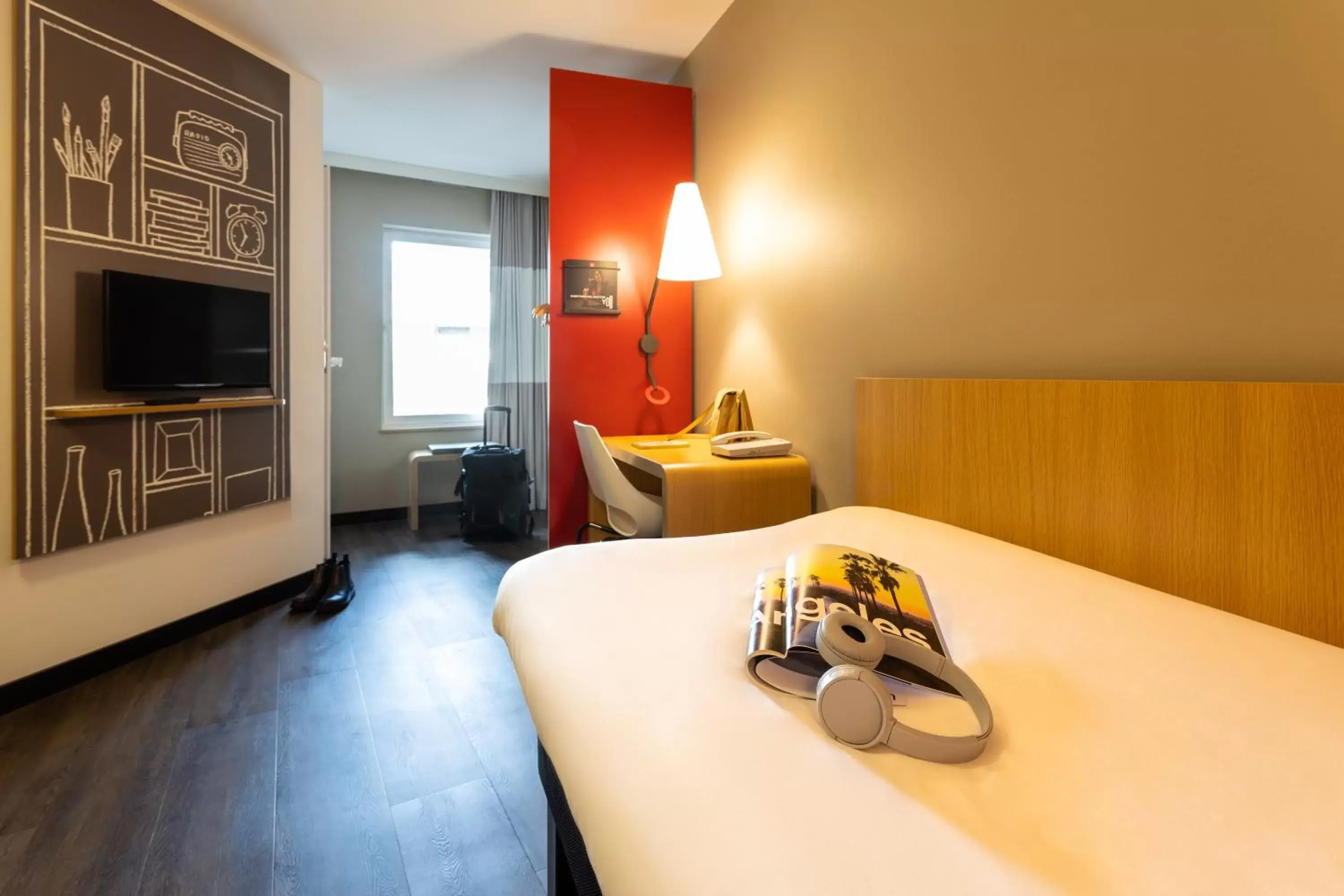 Bedroom, Bed in ibis Leuven Centrum