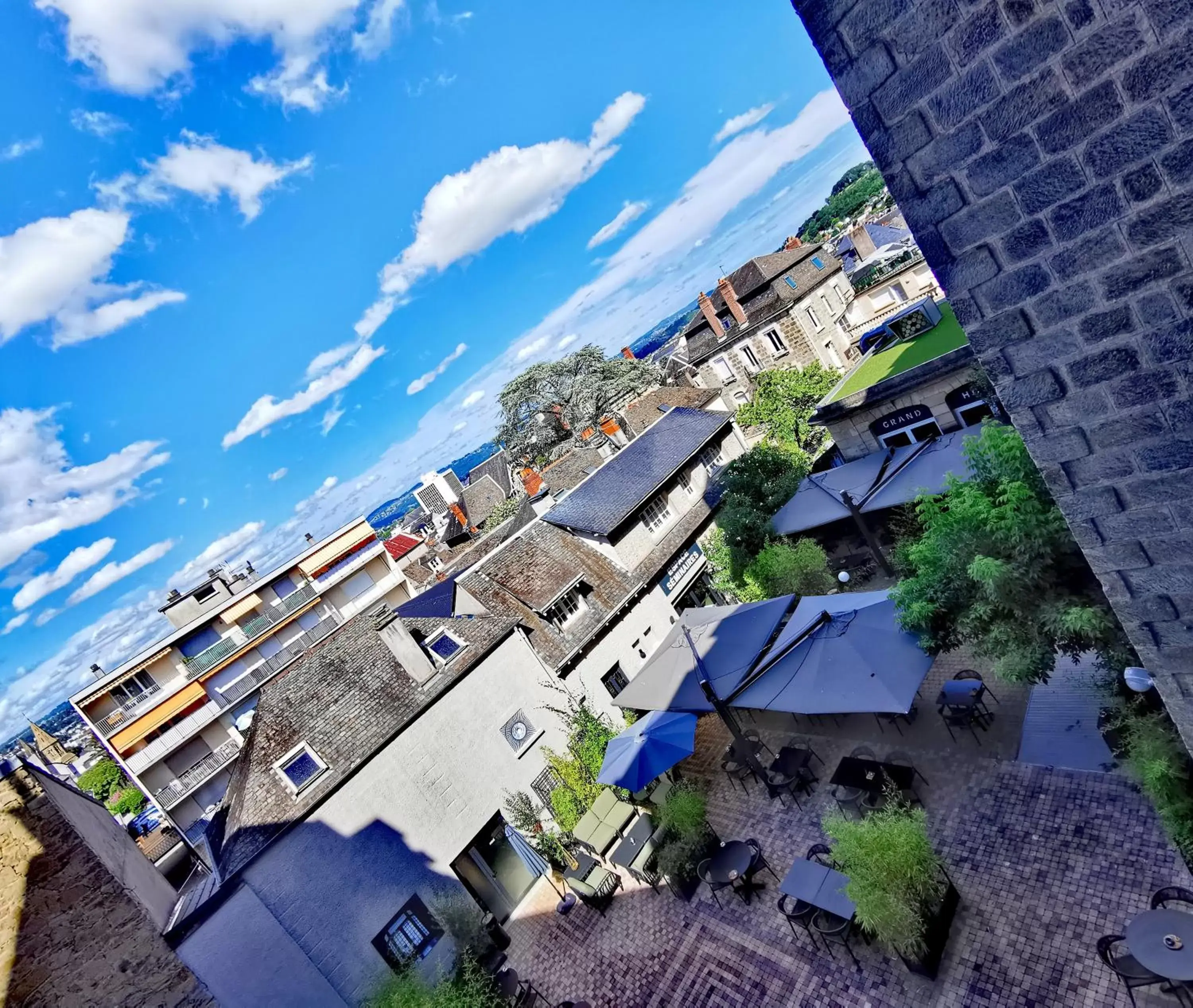 Bird's eye view, Bird's-eye View in Grand Hôtel Brive