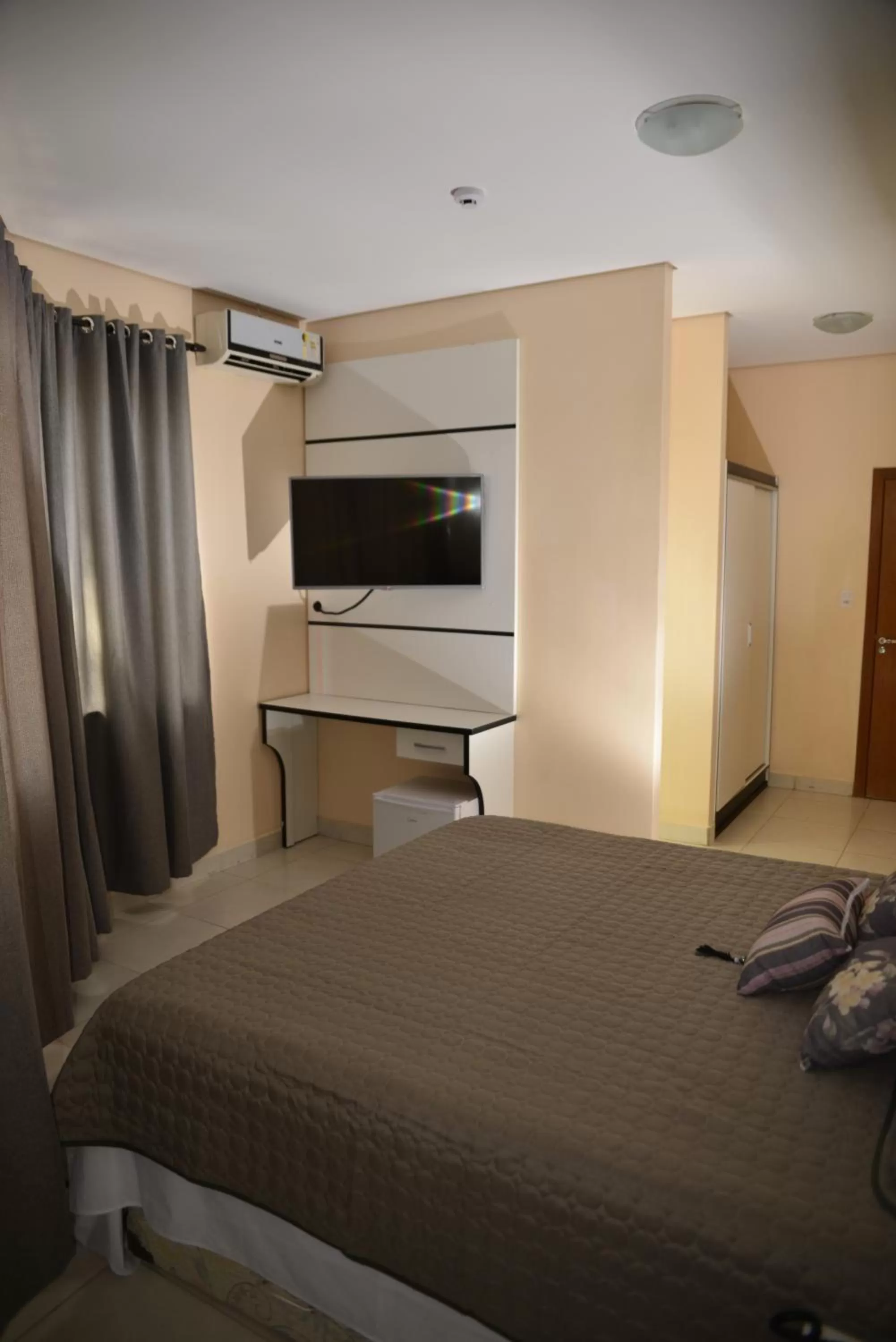 Bed in Samir Hotel Business