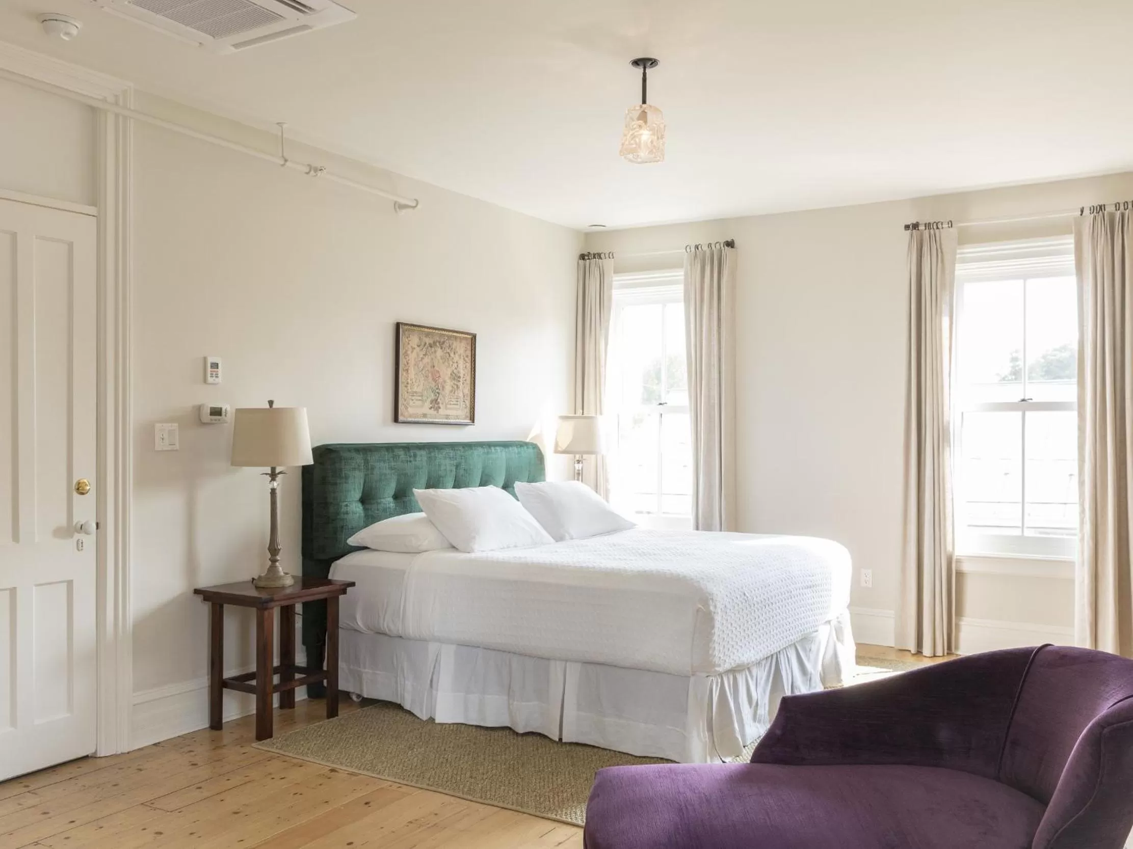 Bedroom, Bed in Stewart House Hotel