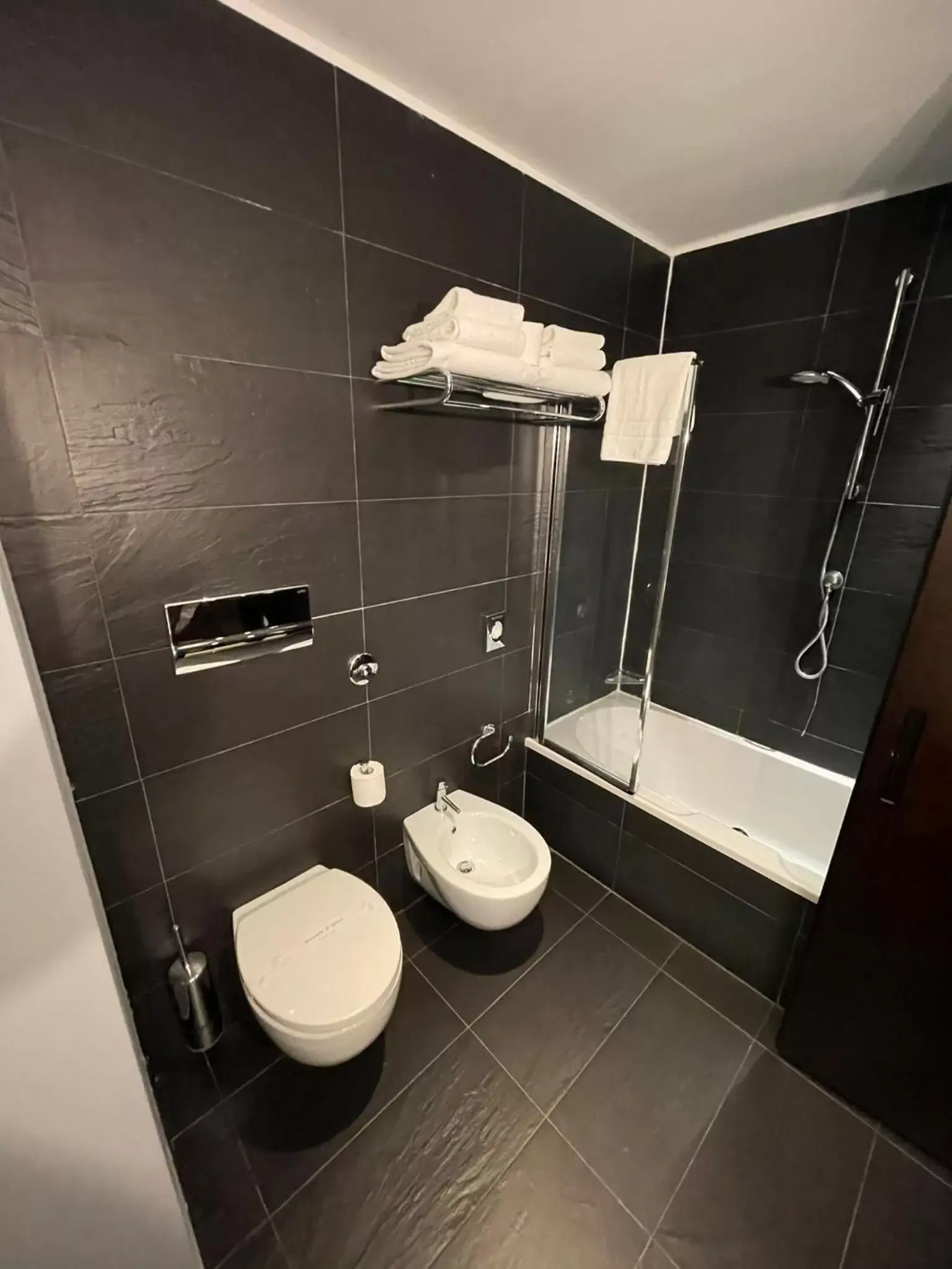 Bathroom in Bes Hotel Cremona Soncino