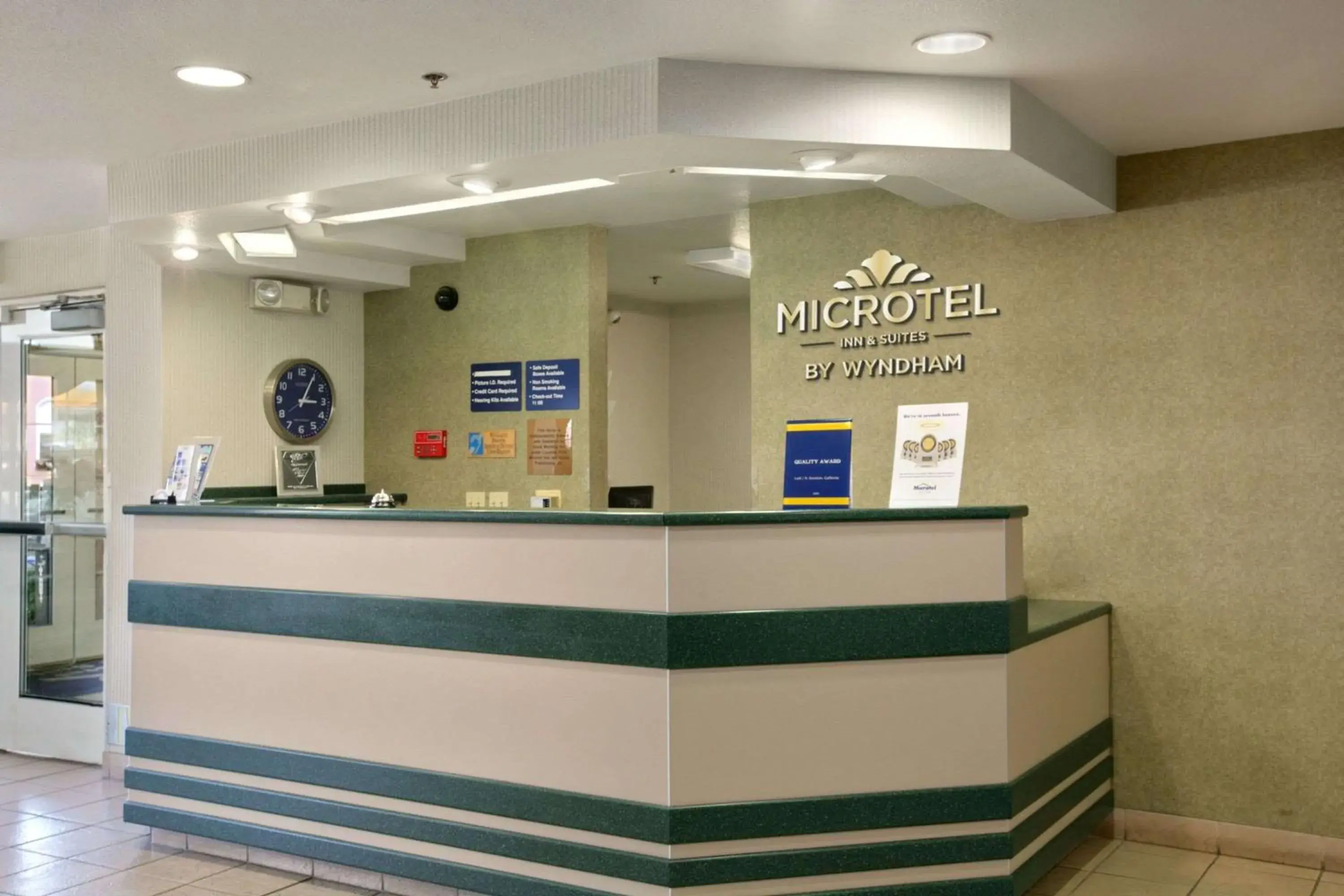 Lobby or reception in Microtel Inn & Suites Lodi