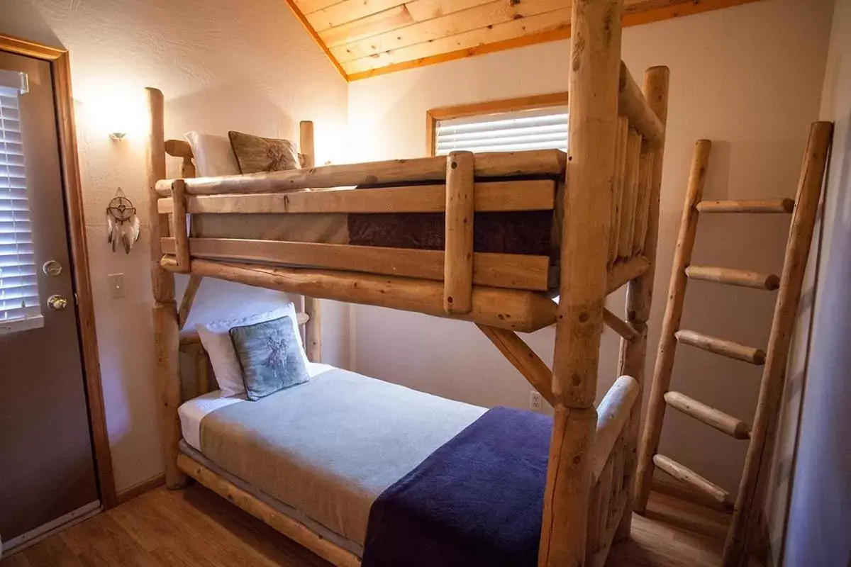 Bedroom, Bunk Bed in Castle Valley Inn