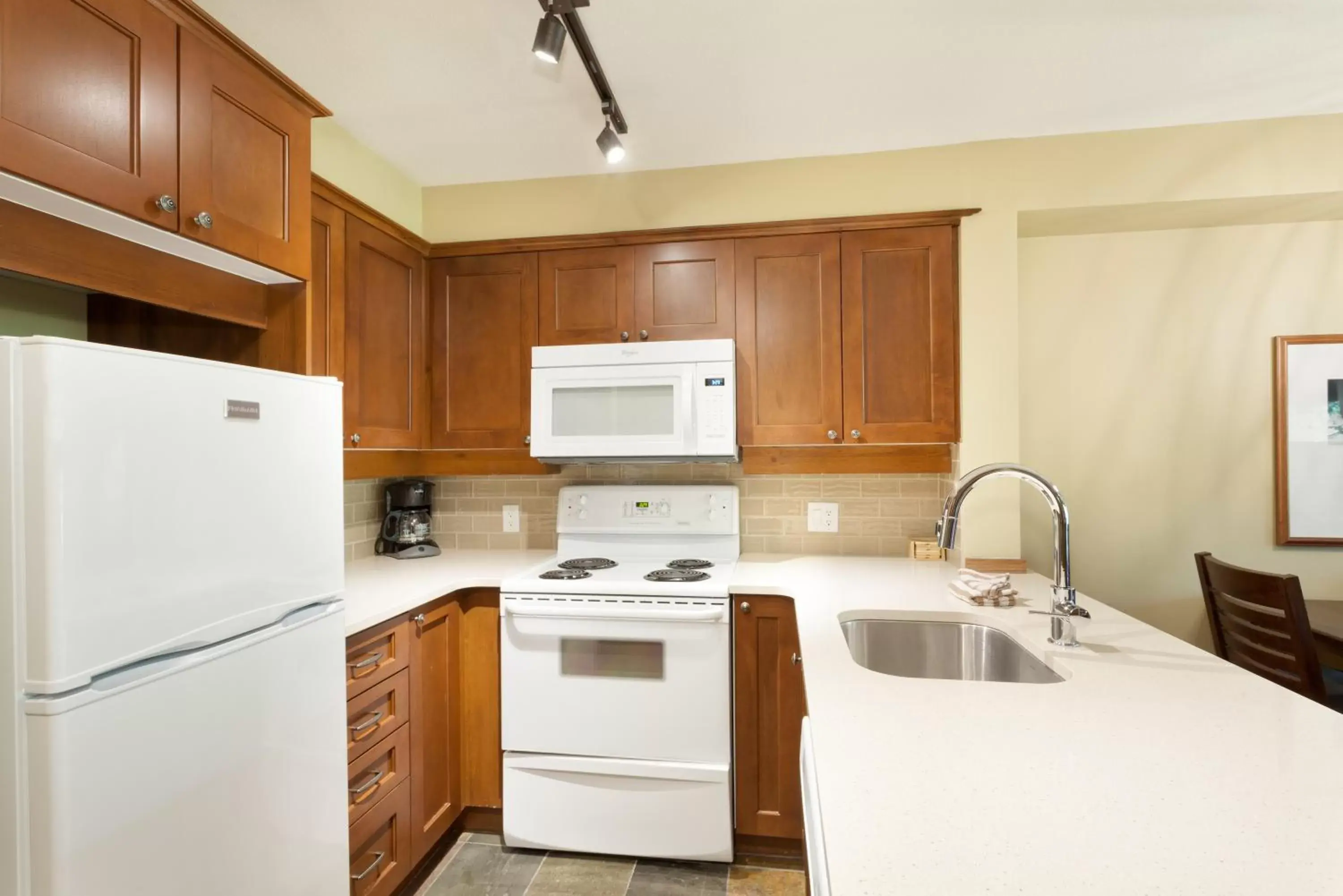 Kitchen or kitchenette, Kitchen/Kitchenette in Horstman House by Whistler Premier