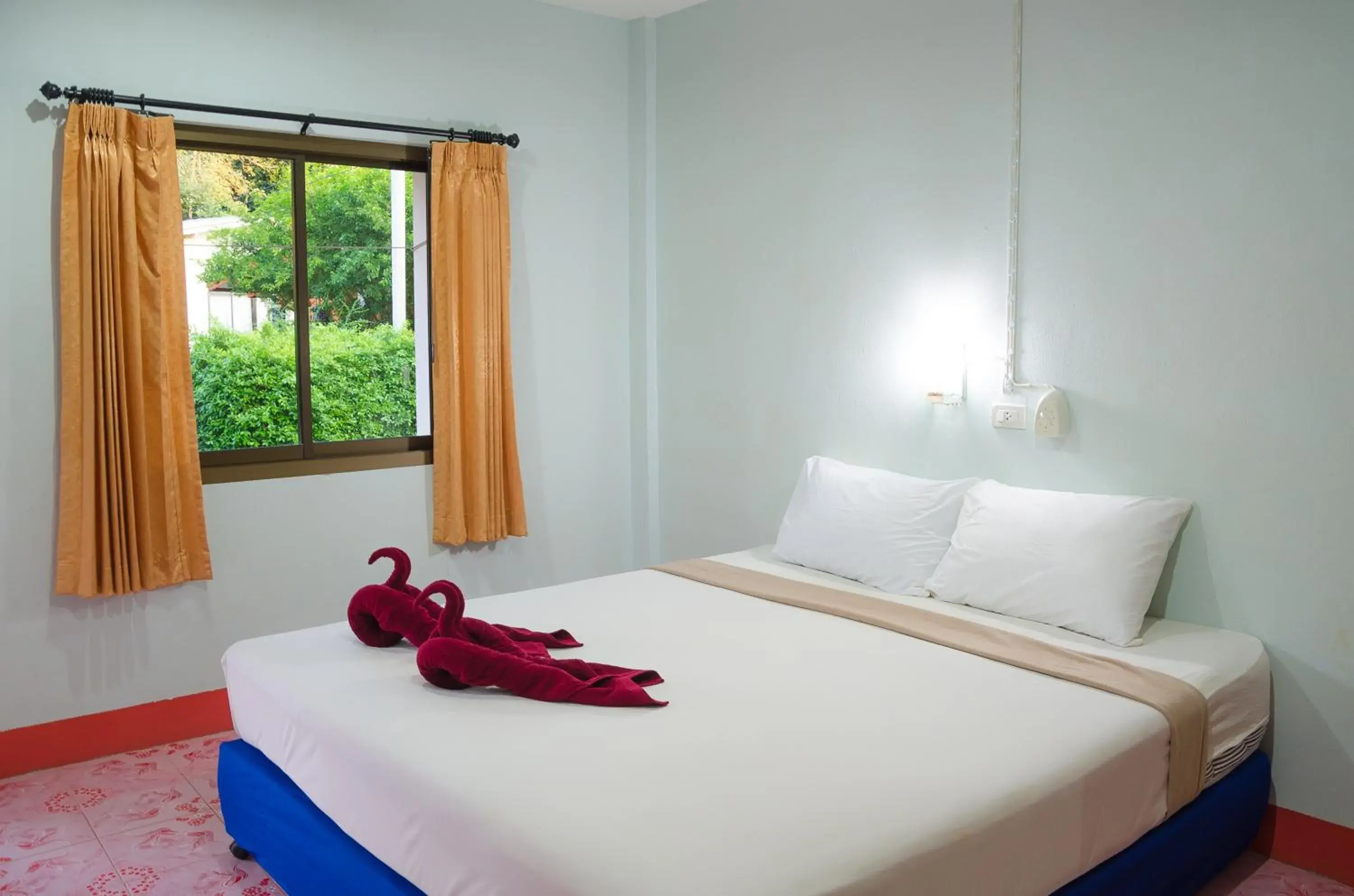 Bed in Nature Beach Resort, Koh Lanta