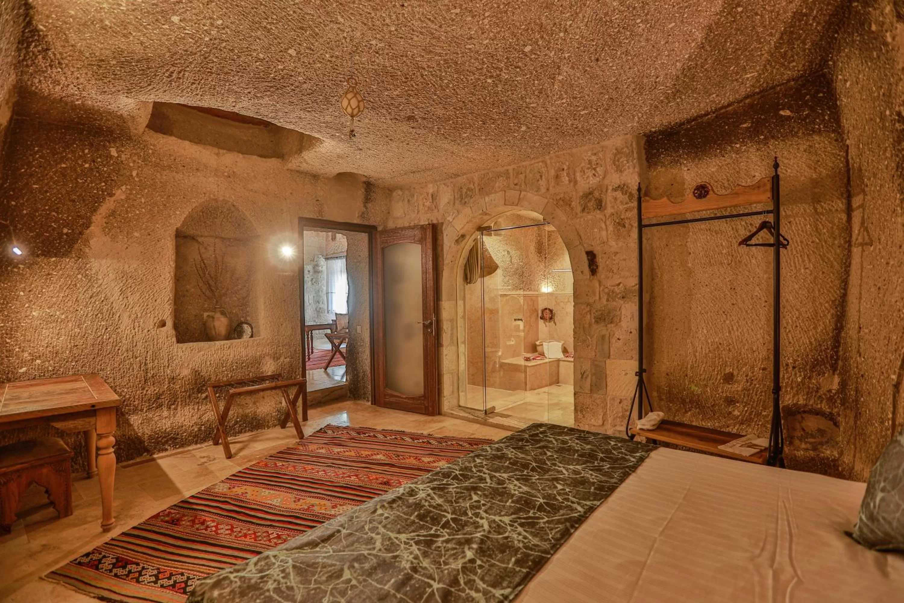 Bed in Şah Saray Cave Suites Halal Hotel