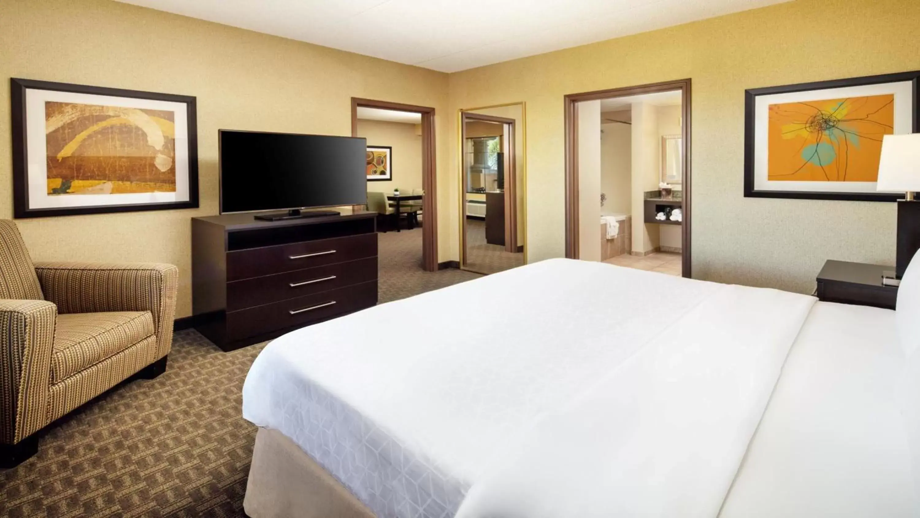 Photo of the whole room, Bed in Holiday Inn Phoenix/Chandler, an IHG Hotel