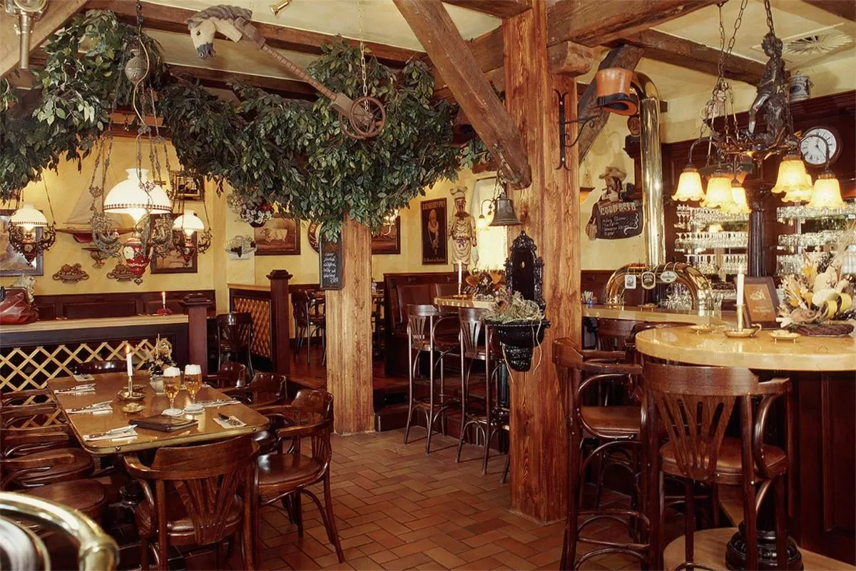 Restaurant/places to eat in Hotel & Restaurant Alter Speicher