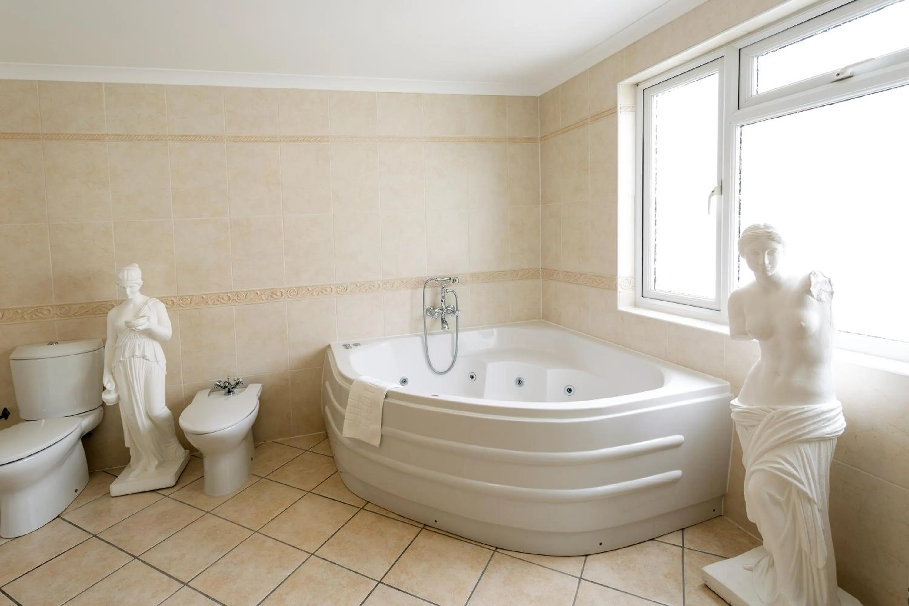 Hot Tub in The Savoy Jersey