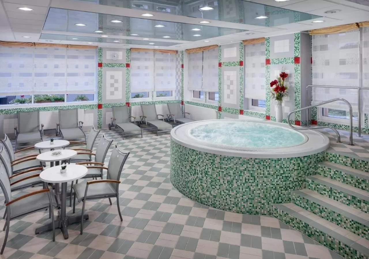 Hot Tub in Ensana Butterfly