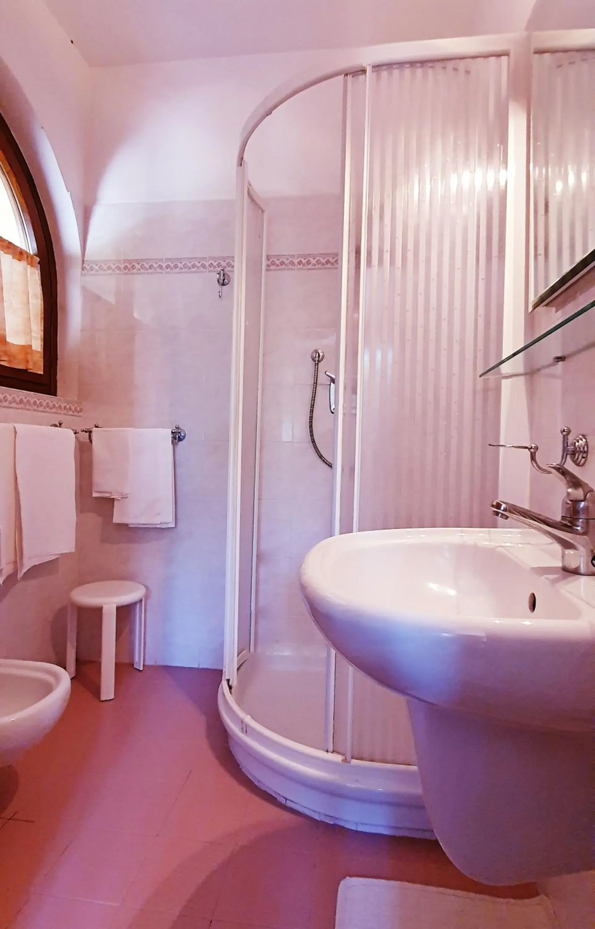 Shower, Bathroom in Villa Nencini